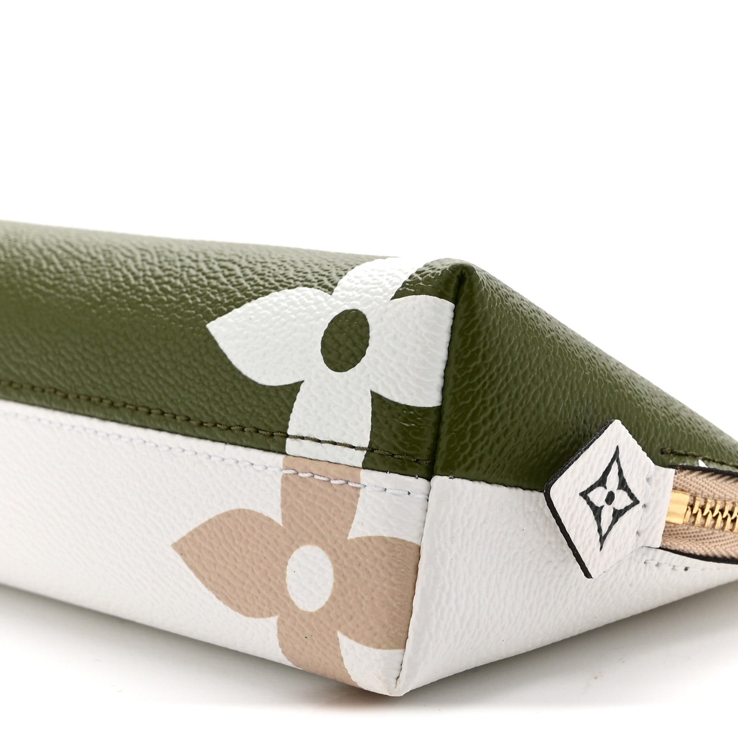Louis Vuitton Monogram Giant Cosmetic Pouch Kaki 9 of 9