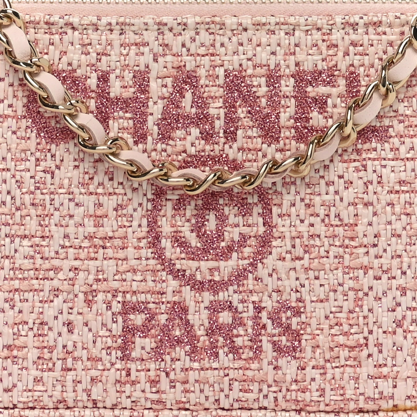 Canvas Small Deauville Clutch With Chain Pink