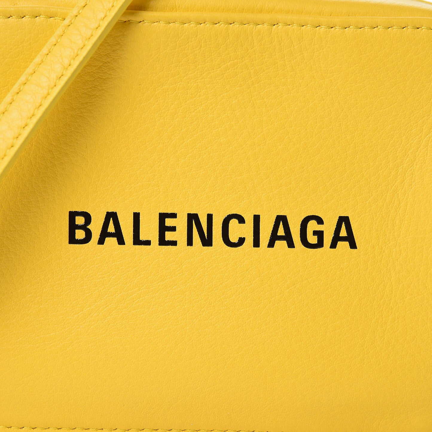 Smooth Calfskin Logo XS Everyday Camera Bag Jaune Soleil Black