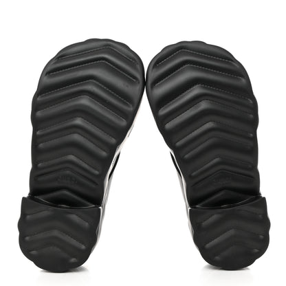 Gucci Rubber Chevron Logo Embossed Womens Thong Platform Sandals 35 Black 5 of 9