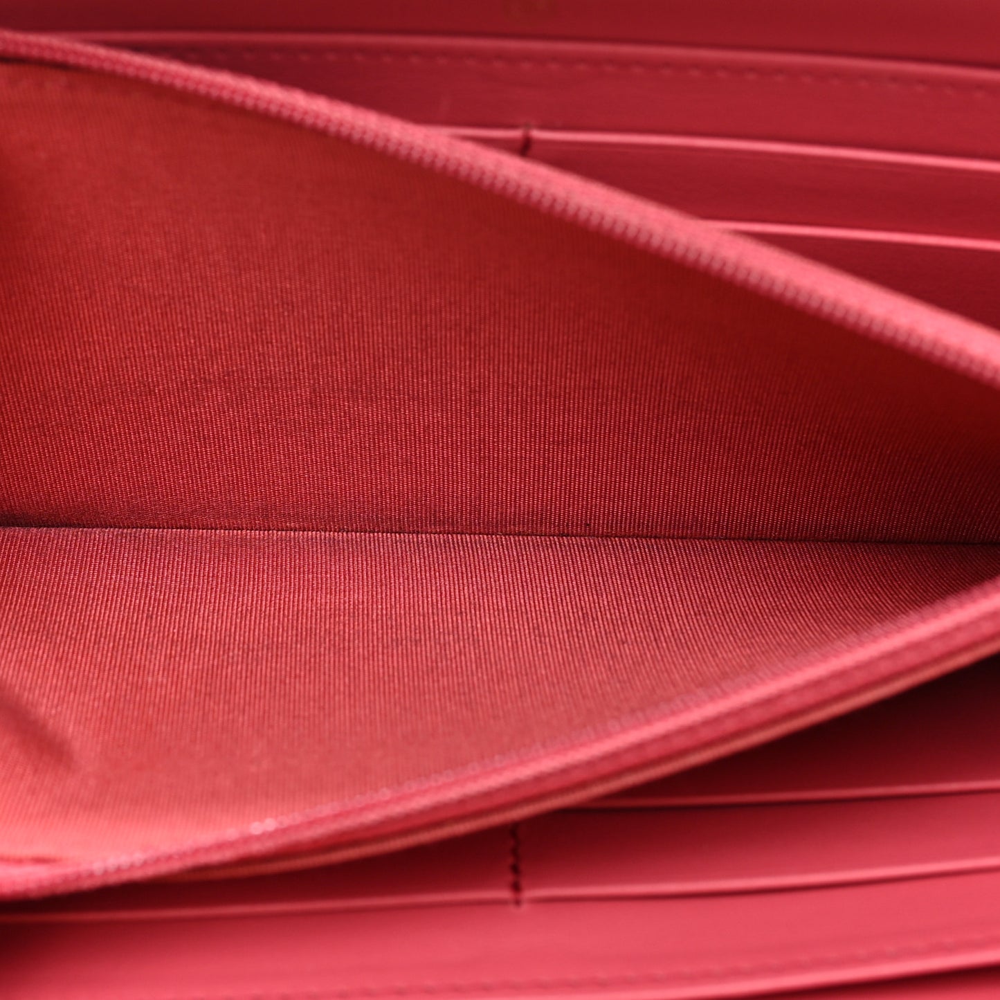 Lambskin Quilted Chanel 19 Zip Around Wallet Pink