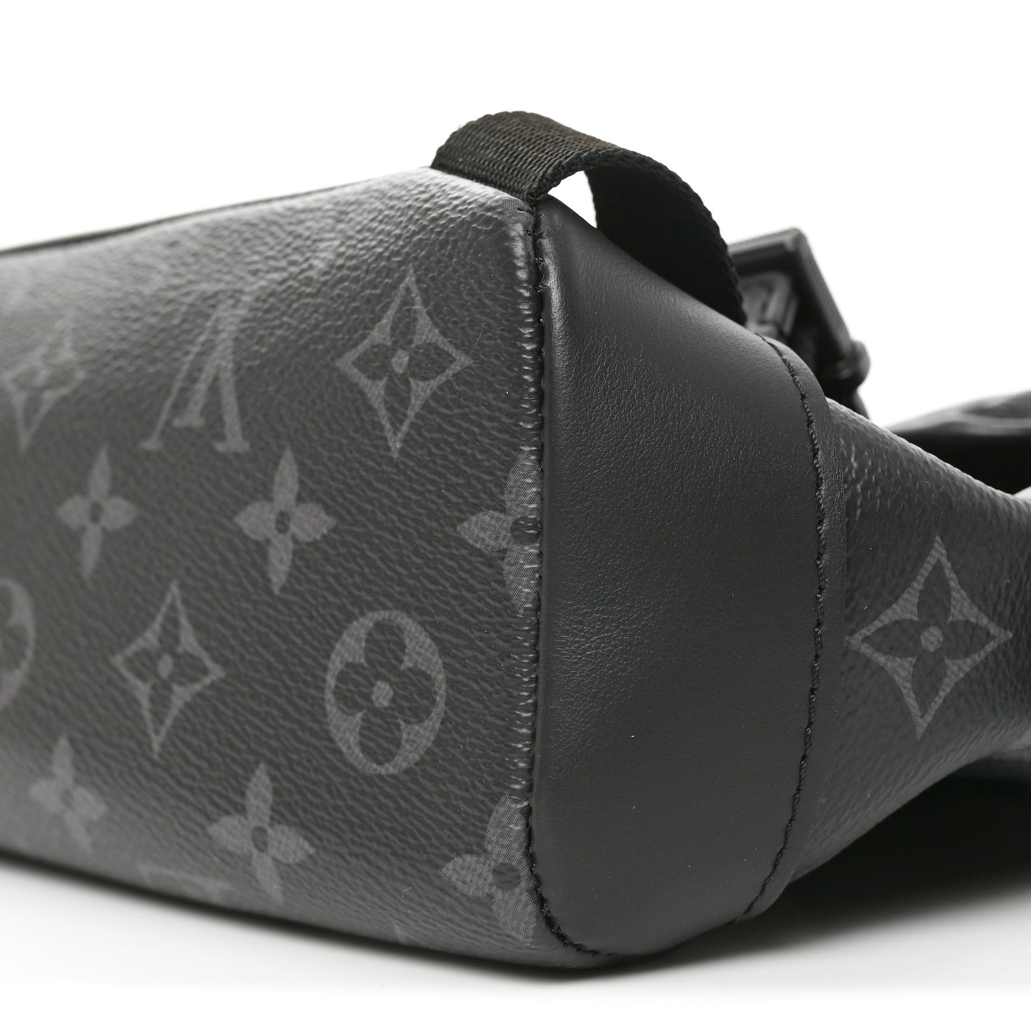 Monogram Eclipse Voyager PM Messenger