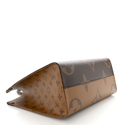 Louis Vuitton Reverse Monogram Giant Onthego MM 4 of 9