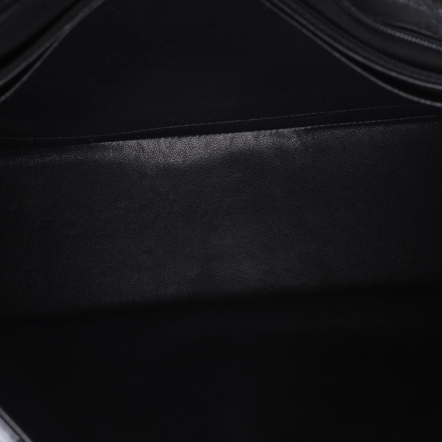 Distressed Patent Jumbo Single Flap Black