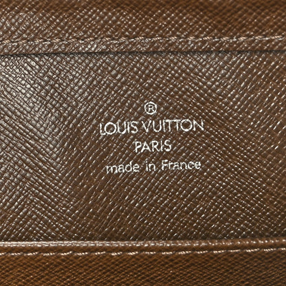 Louis Vuitton Taiga Baikal Pochette Grizzli 6 of 8