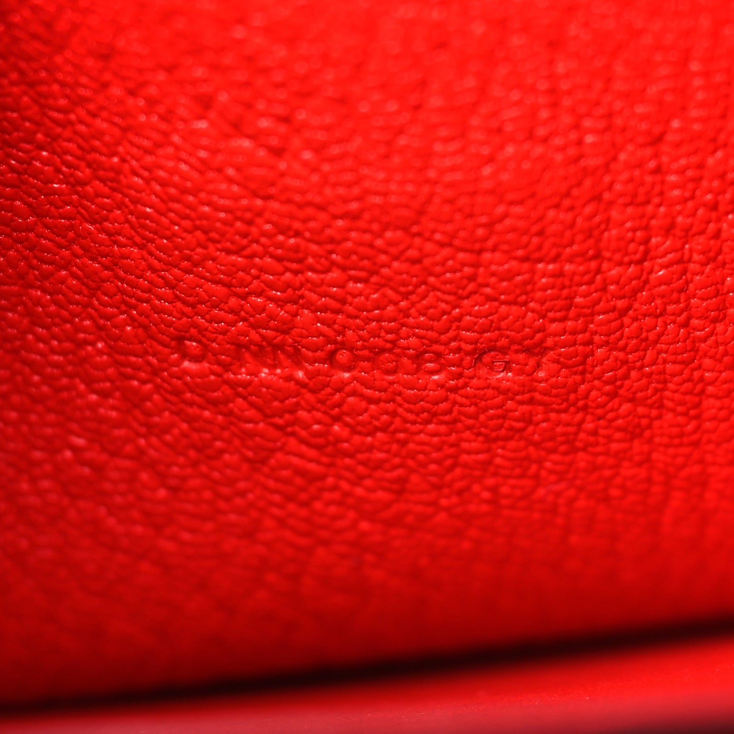 Chevre Mysore Clic 16 Wallet Rouge de Coeur