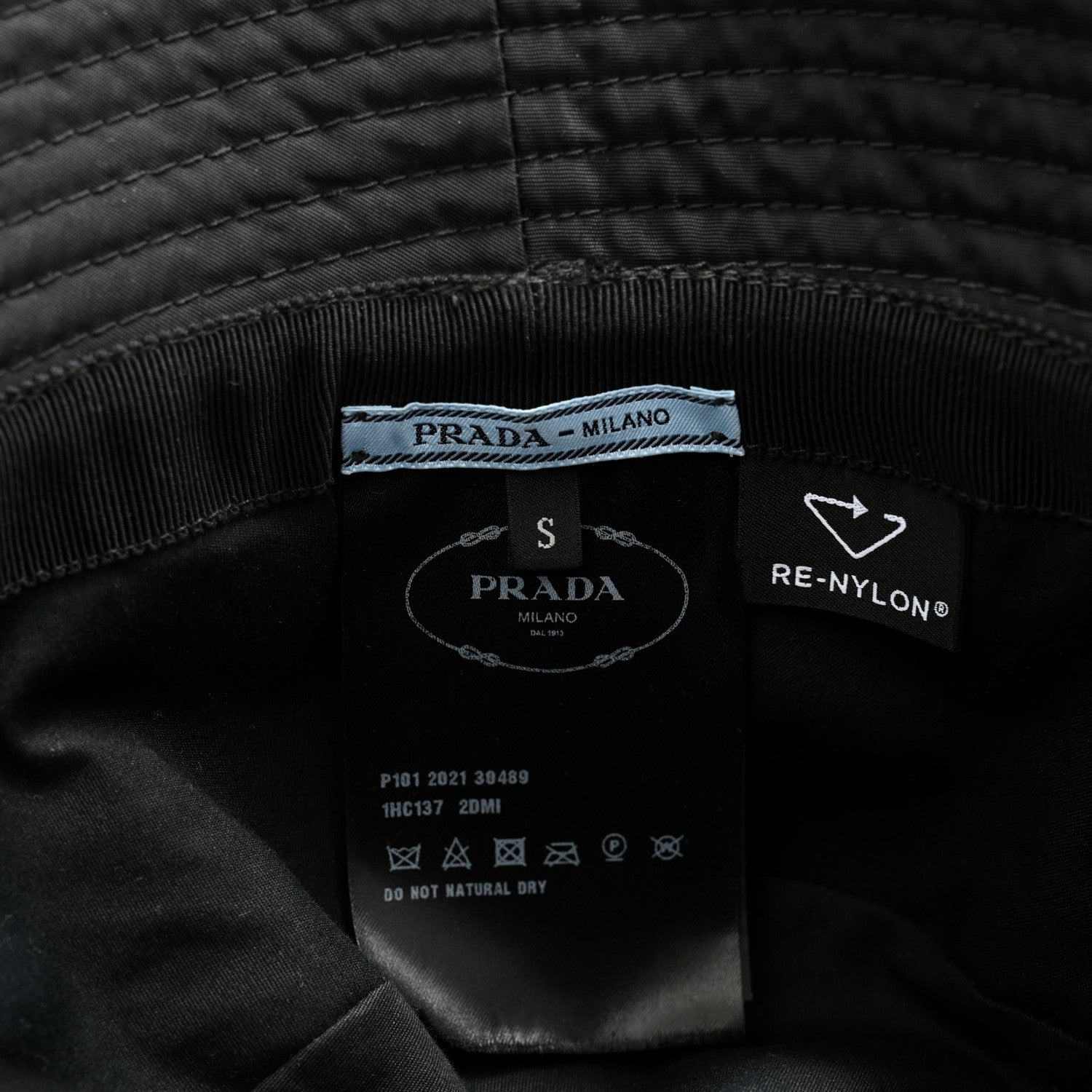 Prada Re-Nylon Metal Triangle Logo Womens Bucket Hat S Black 8 of 10
