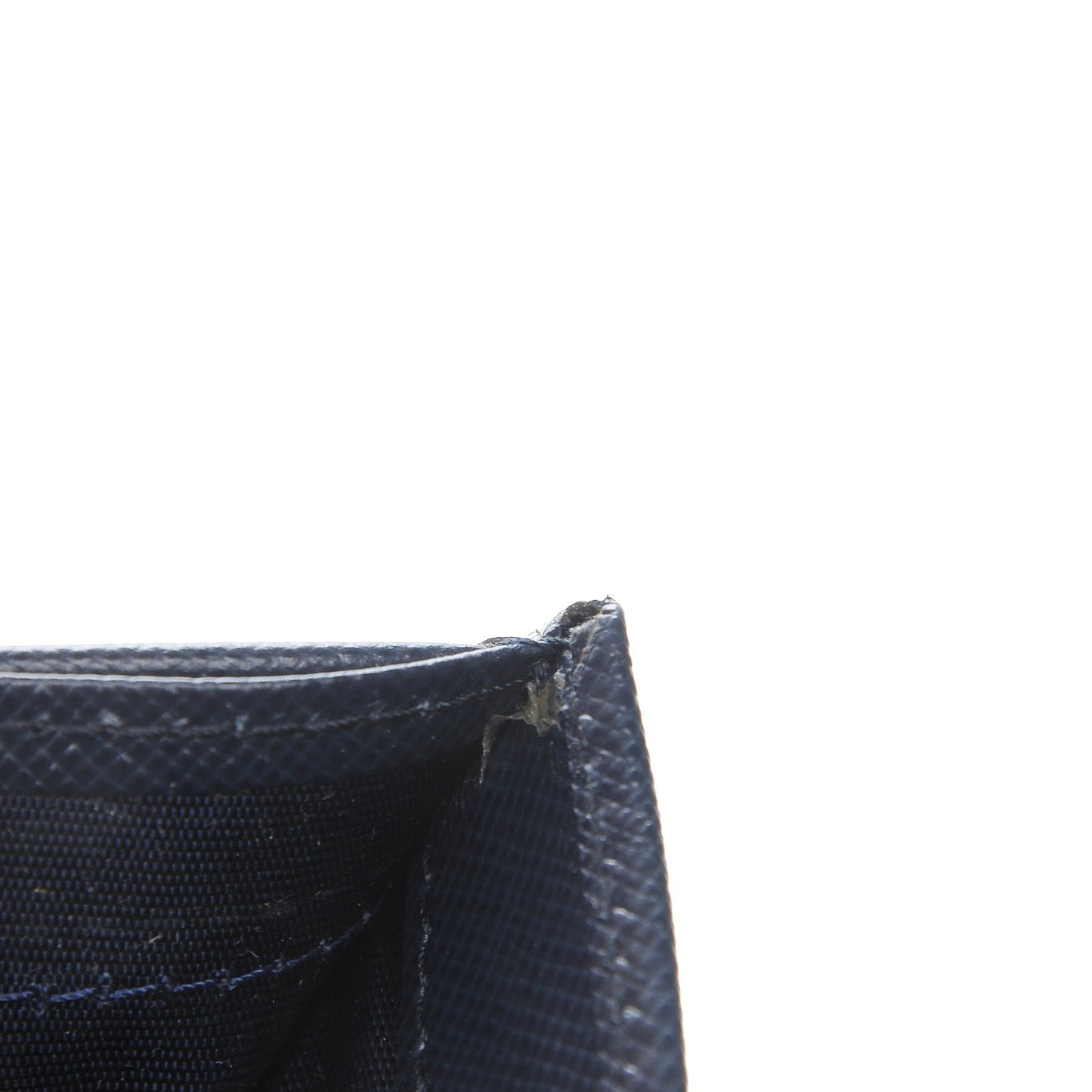 Saffiano Bi-Fold Wallet Baltico