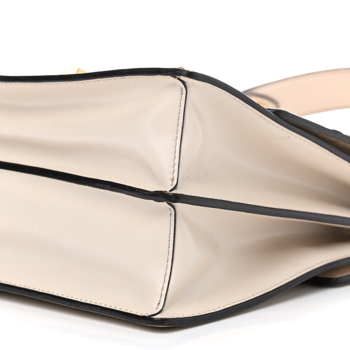 Vitello Liberty FF 1974 Embossed Kan I Shoulder Bag Camelia