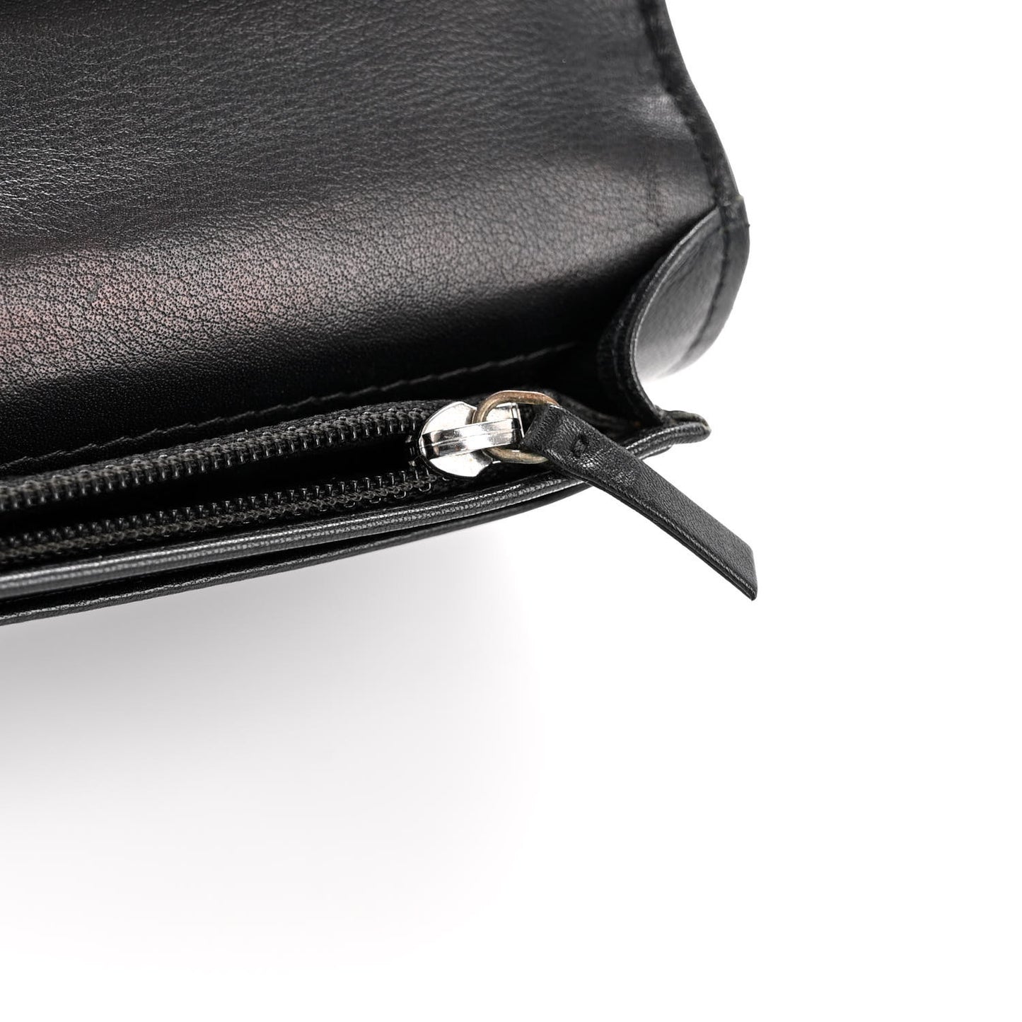 Patent Camellia Embossed Yen Wallet Black