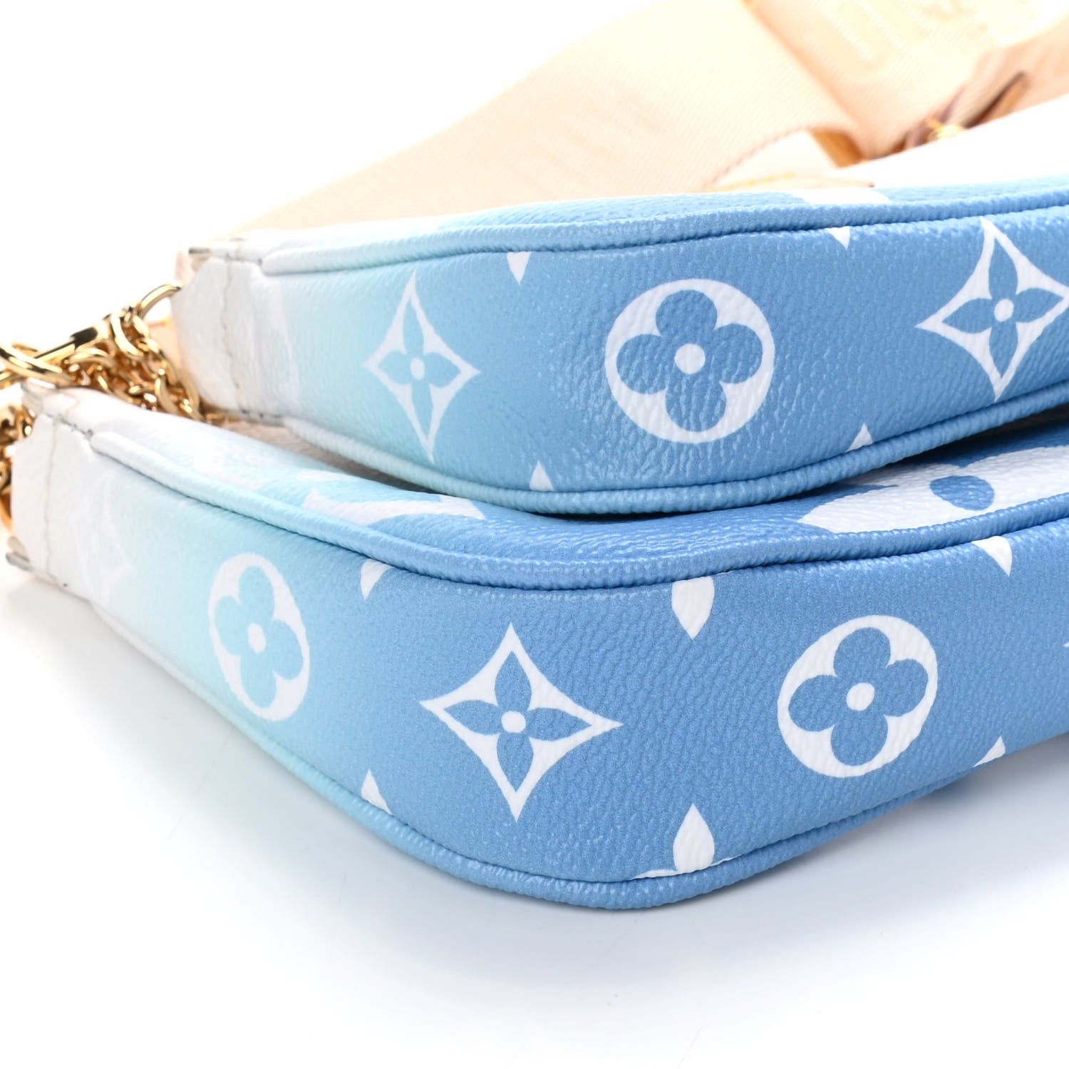 Louis Vuitton Monogram Giant By The Pool Multi Pochette Accessories Blue 9 of 11