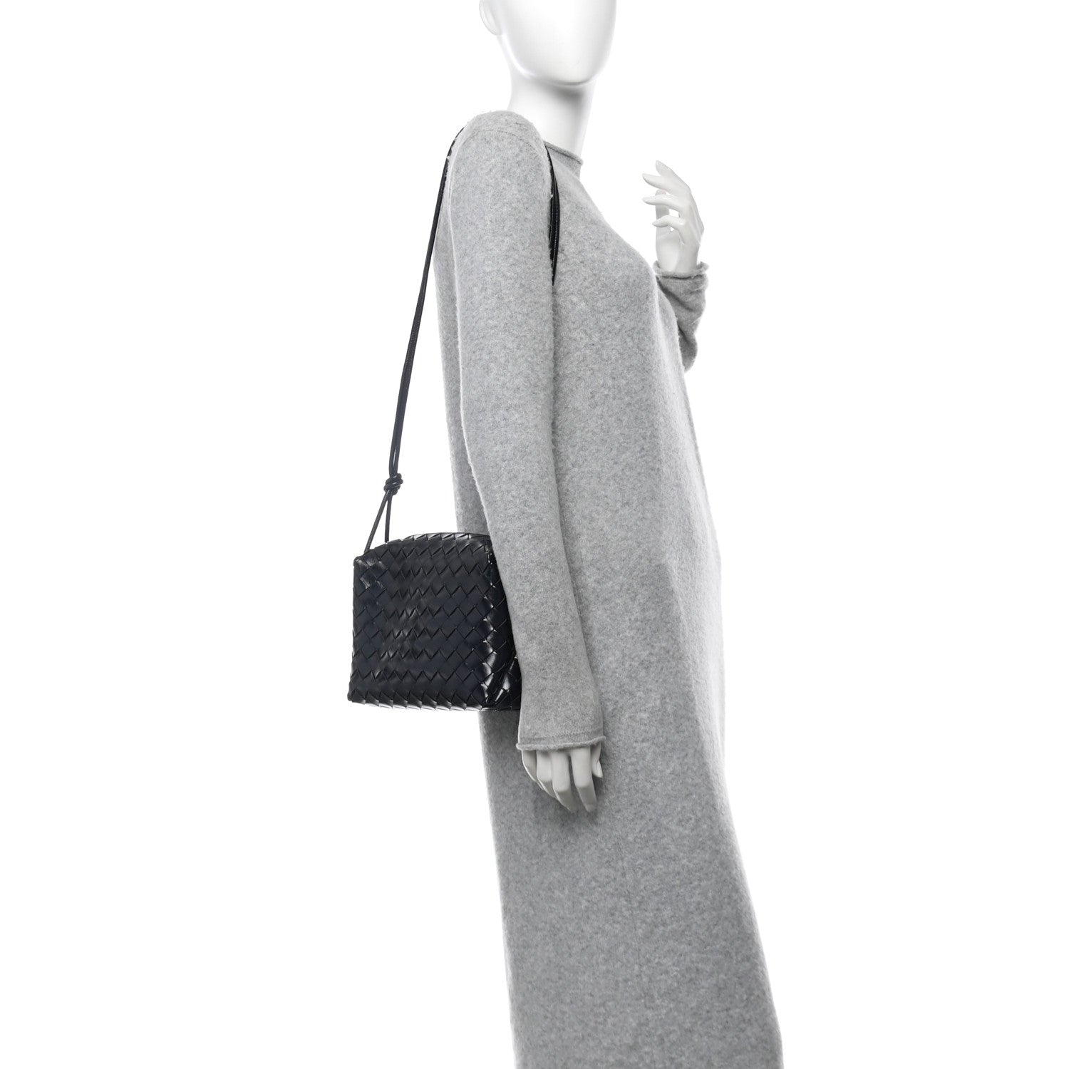 Bottega Veneta Polished Nappa Intrecciato Knot Small Loop Camera Bag Space 2 of 9