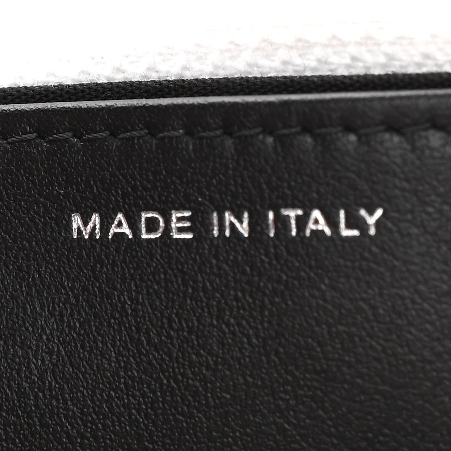 Caviar Quilted My Everything Wallet On Chain WOC White