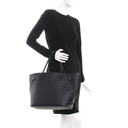 Louis Vuitton Epi Neverfull MM Black 2 of 8
