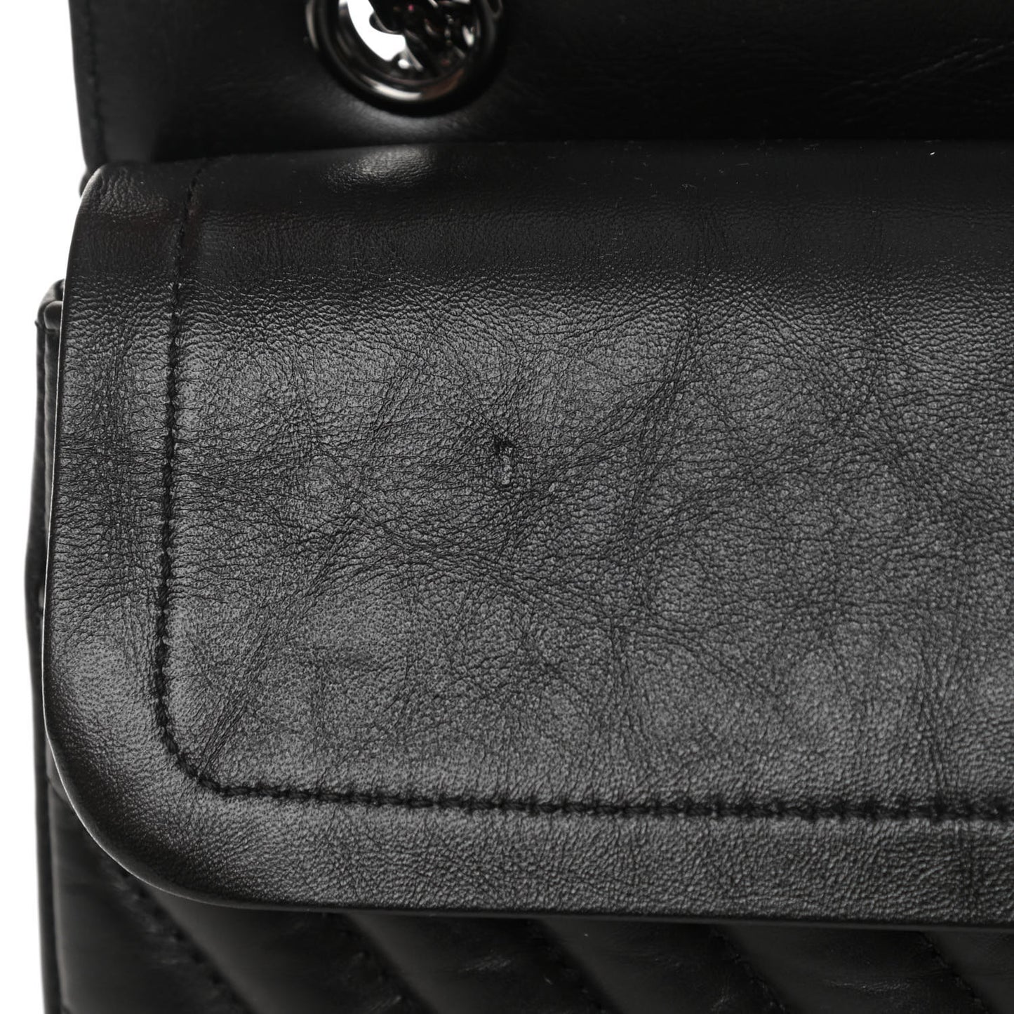 Aged Calfskin Chevron Quilted 2.55 Reissue 225 Flap So Black