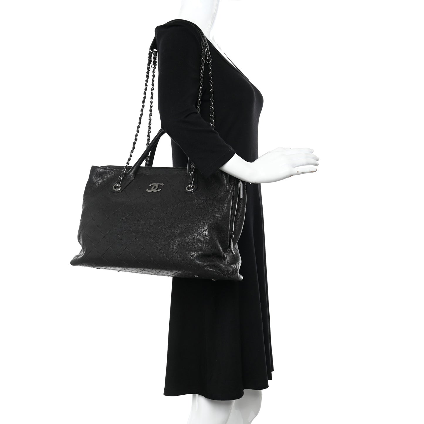 Grained Vegetal Calfskin Stitched Shopping Tote Black
