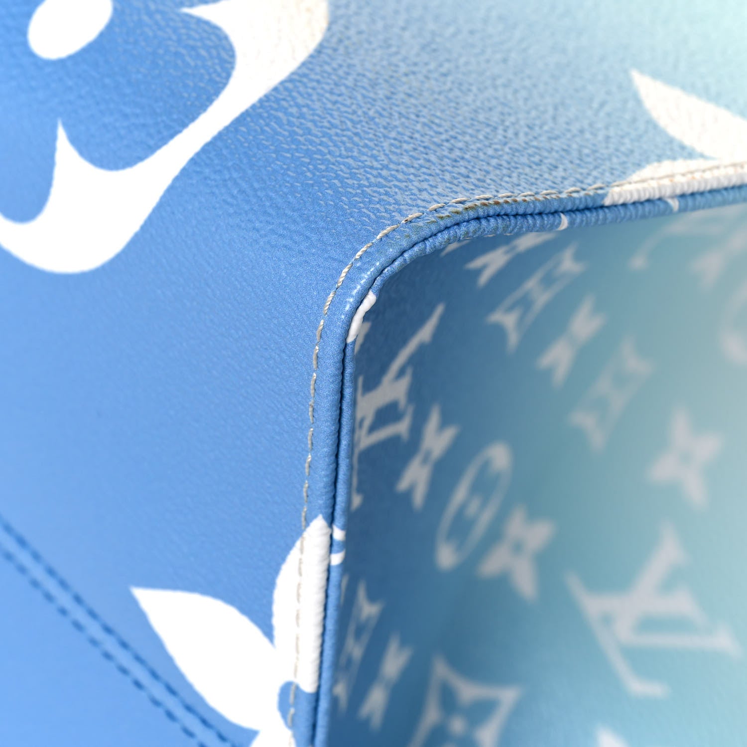 Louis Vuitton Monogram Giant By The Pool Onthego GM Blue 9 of 11