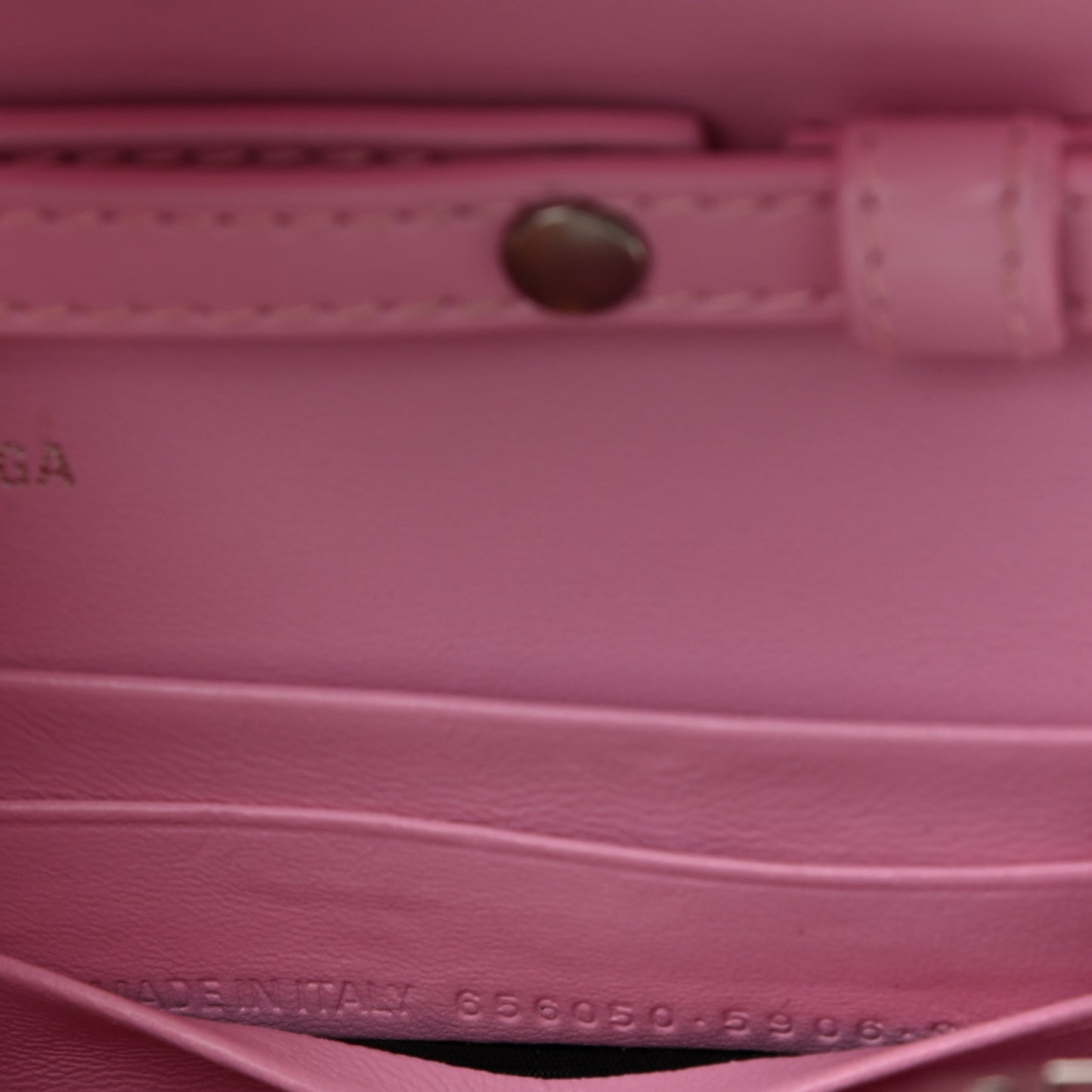 Shiny Box Calfskin Tonal B Hourglass Chain Bag Candy Pink