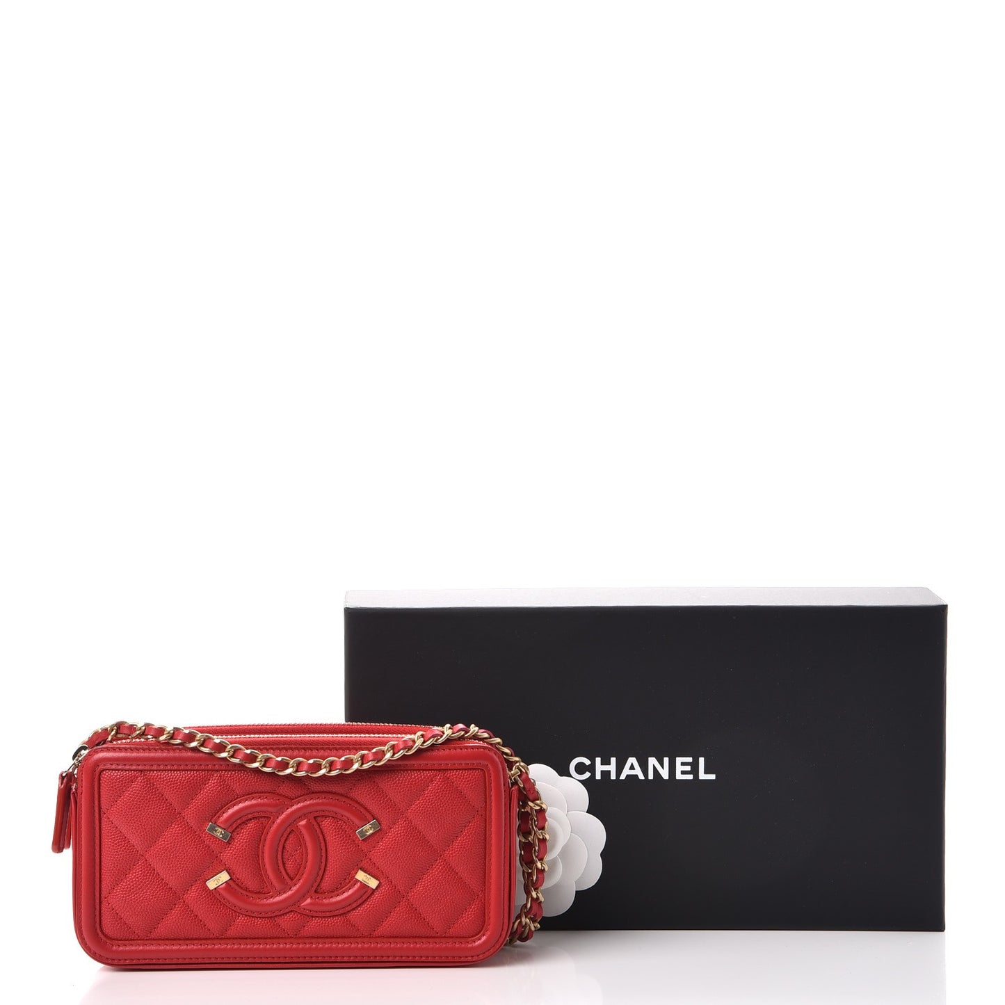Caviar Quilted CC Filigree Clutch With Chain Red