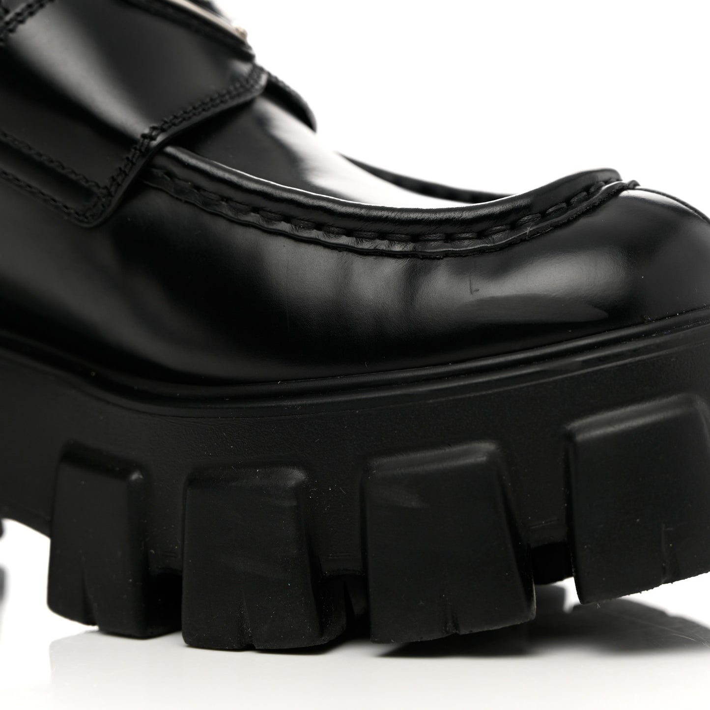Spazzolato Rois Metal Triangle Logo Monolith 55mm Loafers 37.5 Black