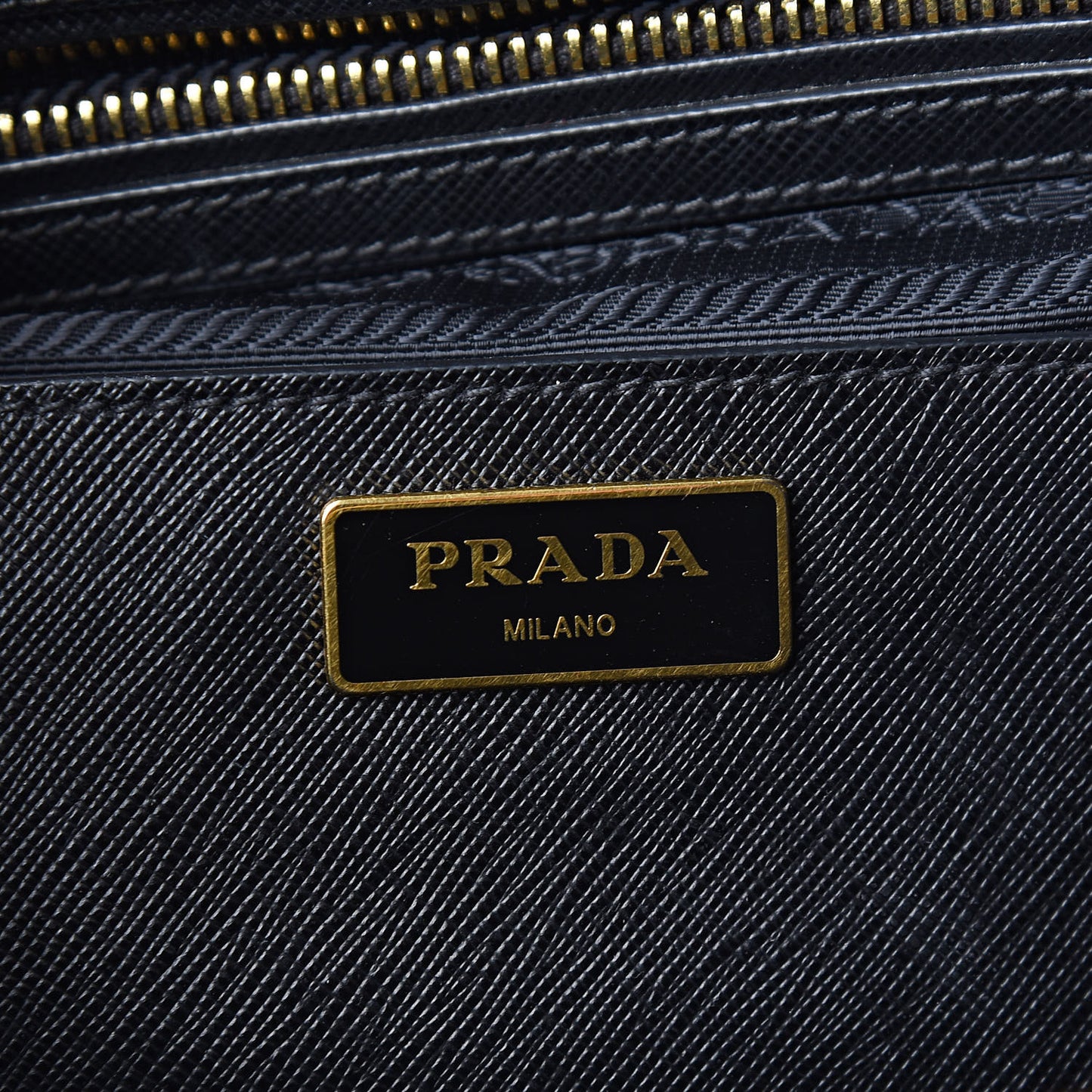 Saffiano Large Galleria Double Zip Tote Black