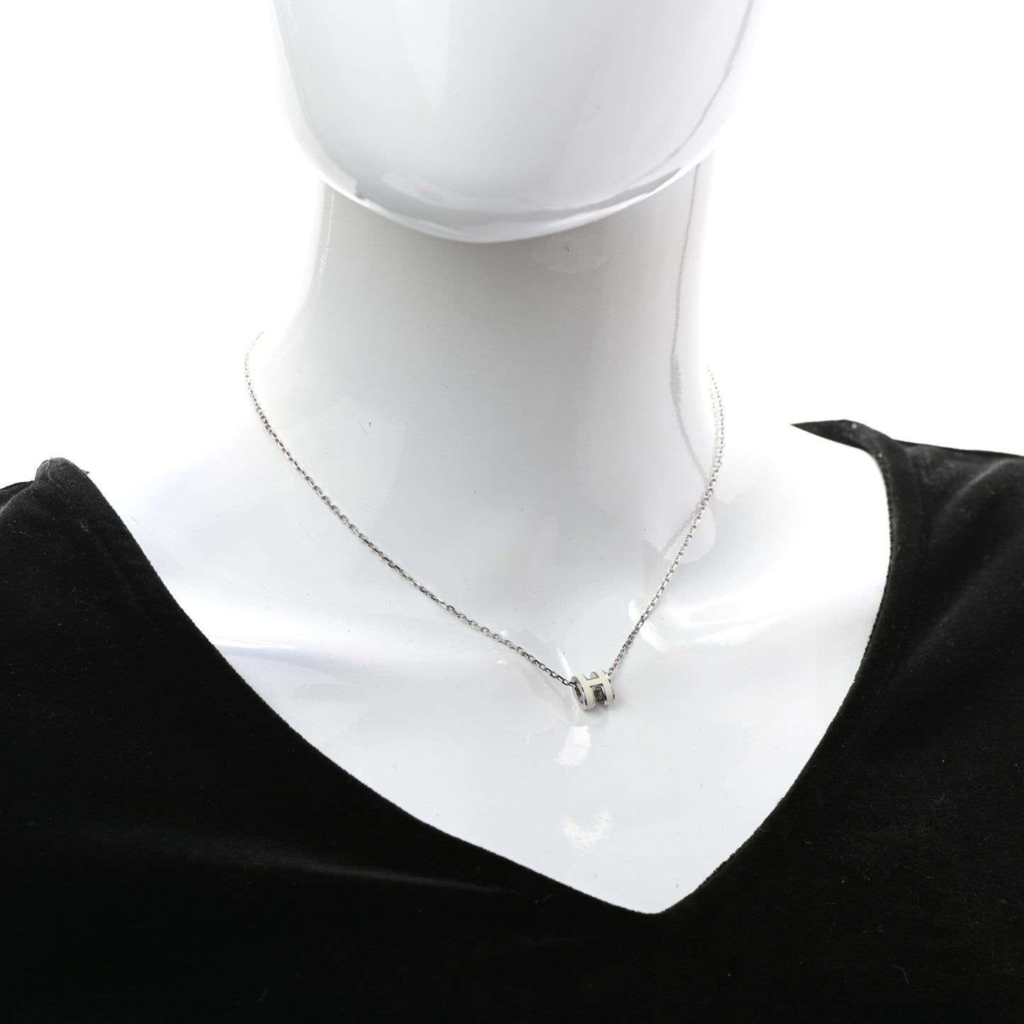 Lacquered Palladium Mini Pop H Pendant Necklace White