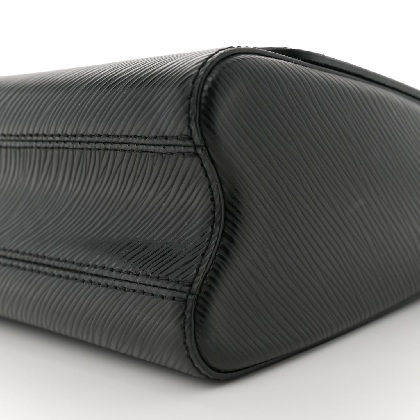 Epi Twist Shoulder Bag MM Black