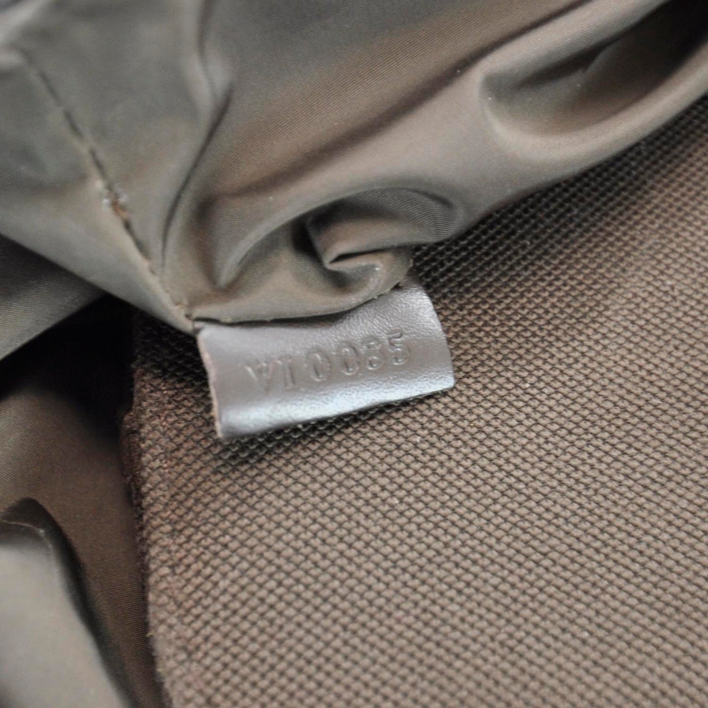 Damier Geant Messenger Bag Black