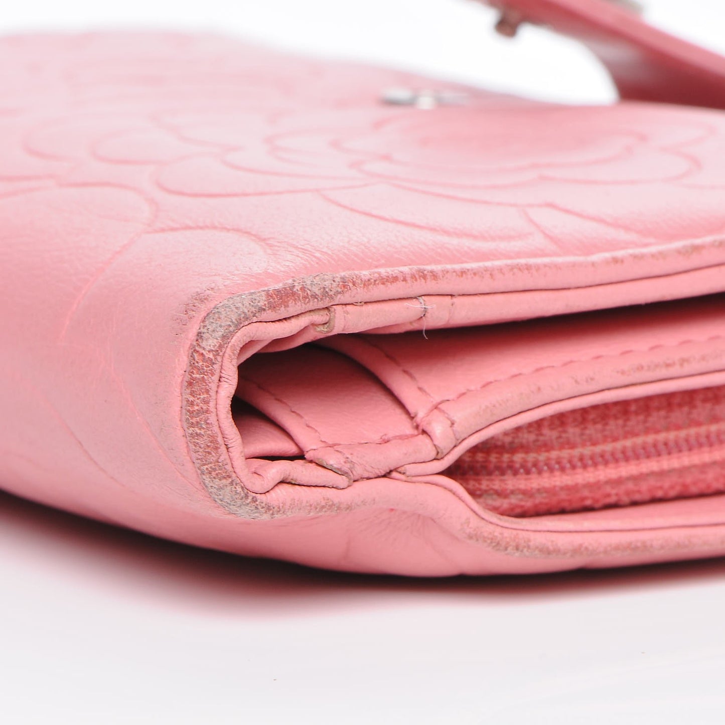 Lambskin Camellia Embossed L-Zip Pocket Wallet Pink