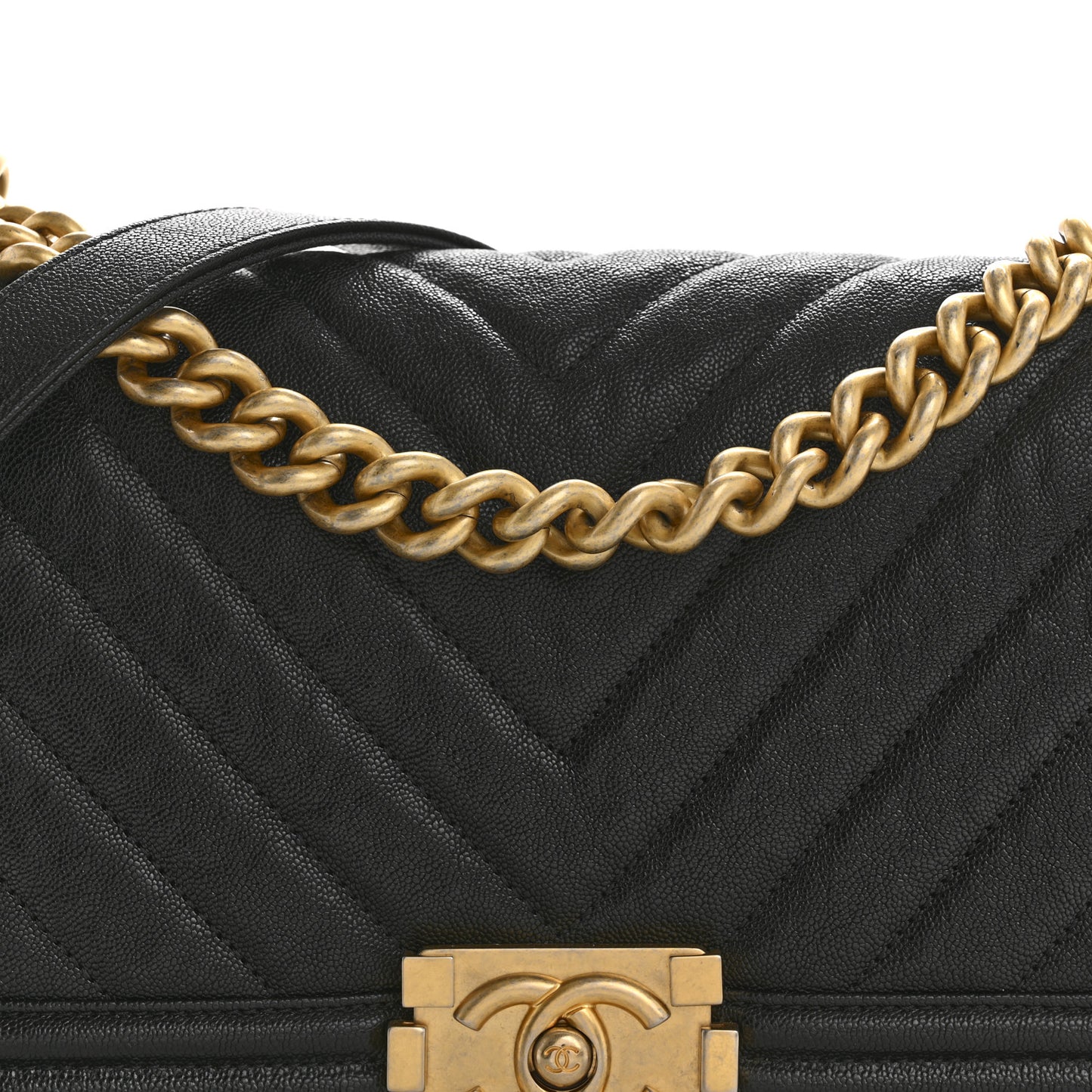 Caviar Chevron Quilted Medium Boy Flap Black