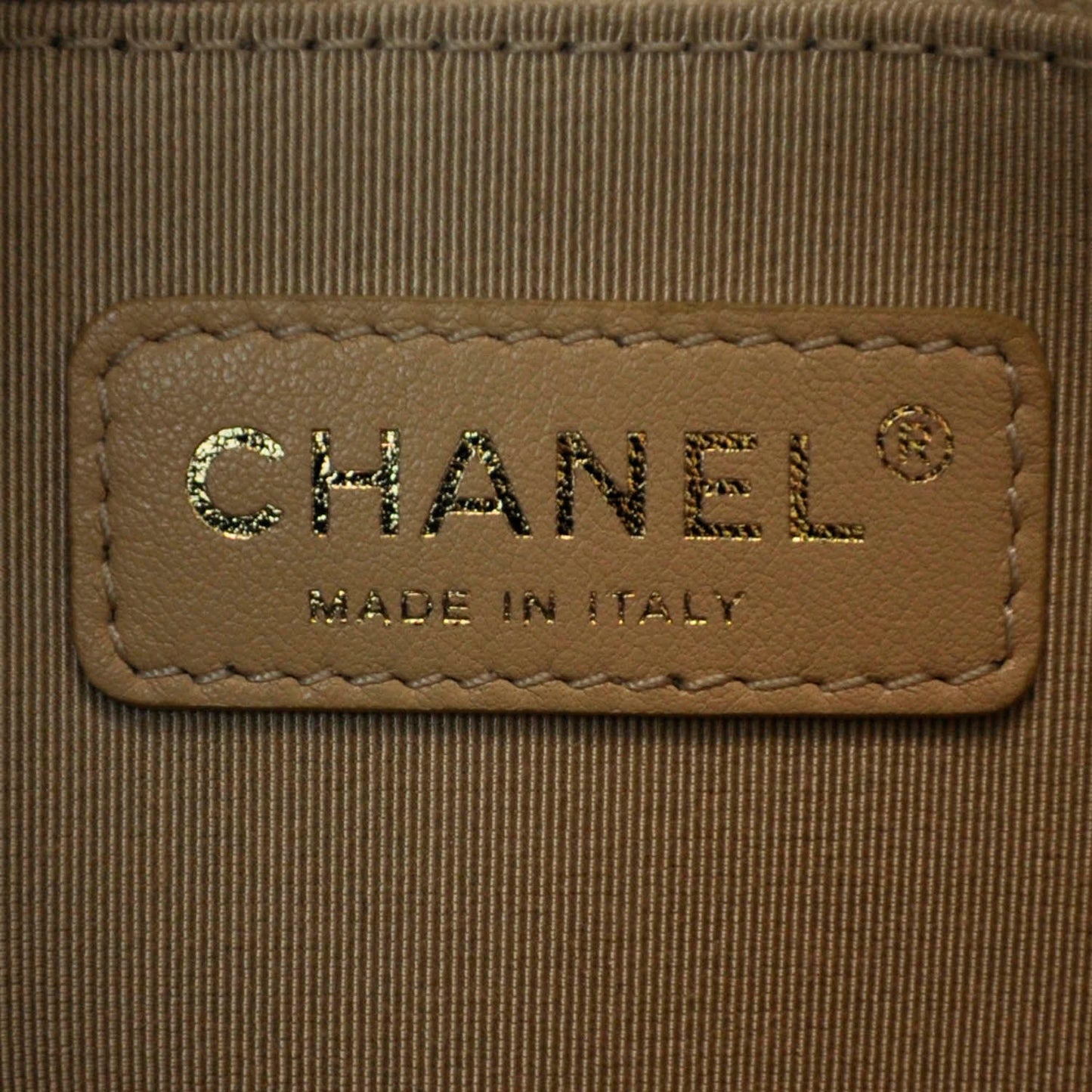 Leather Vertical Quilt Maharaja Express Flap Black