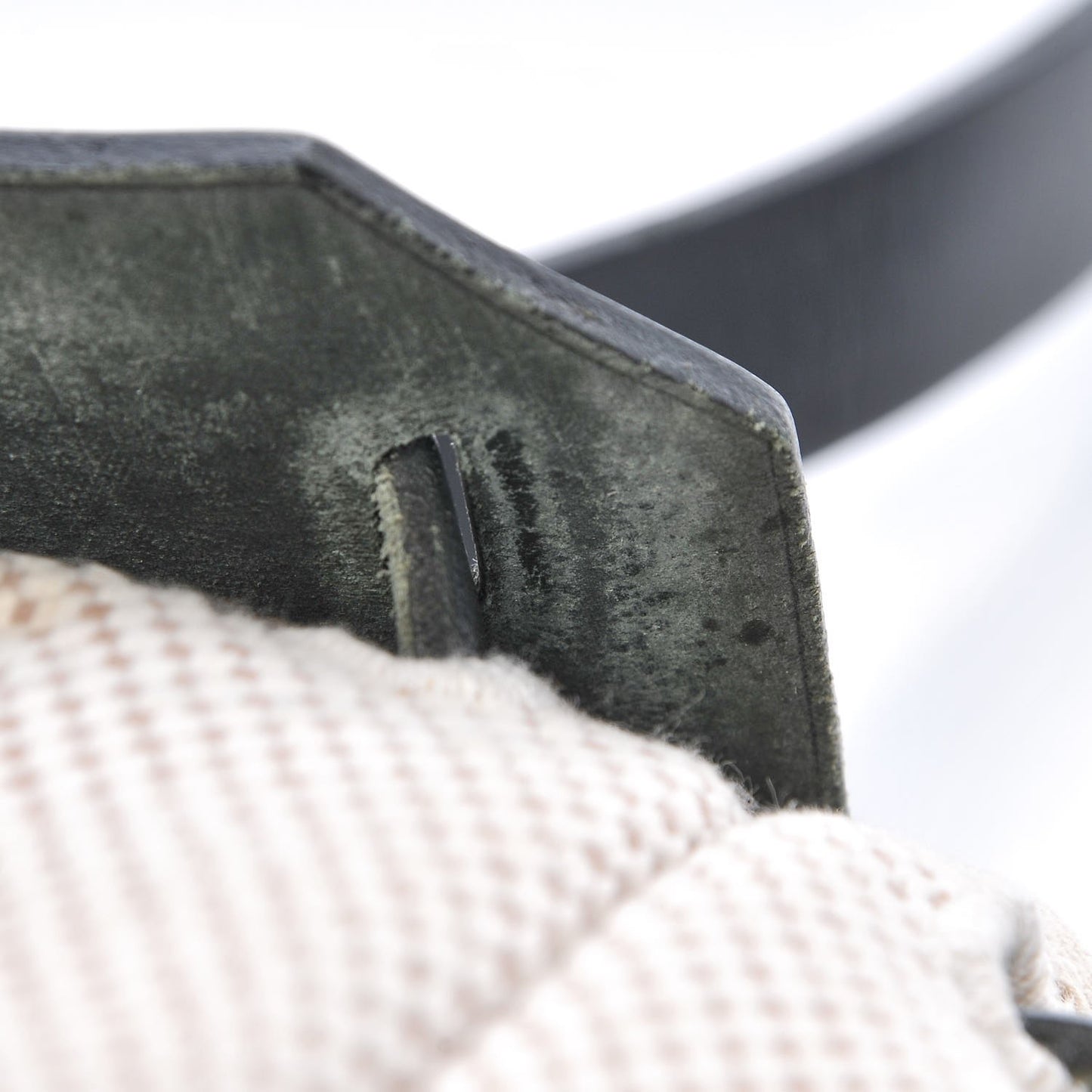 Toile Vache Calfskin Herbag 30 PM Black Natural