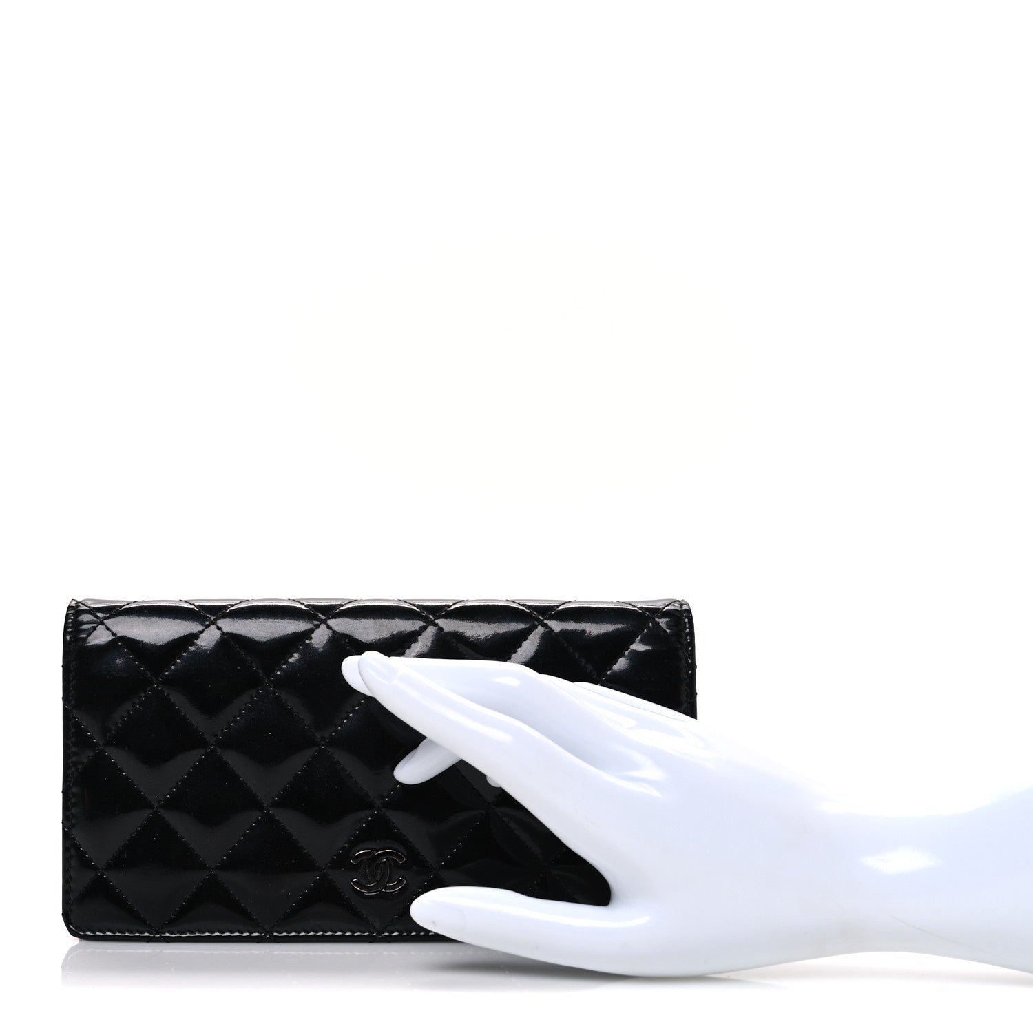 Chanel Patent Calfskin Quilted Yen Wallet So Black 2 of 8