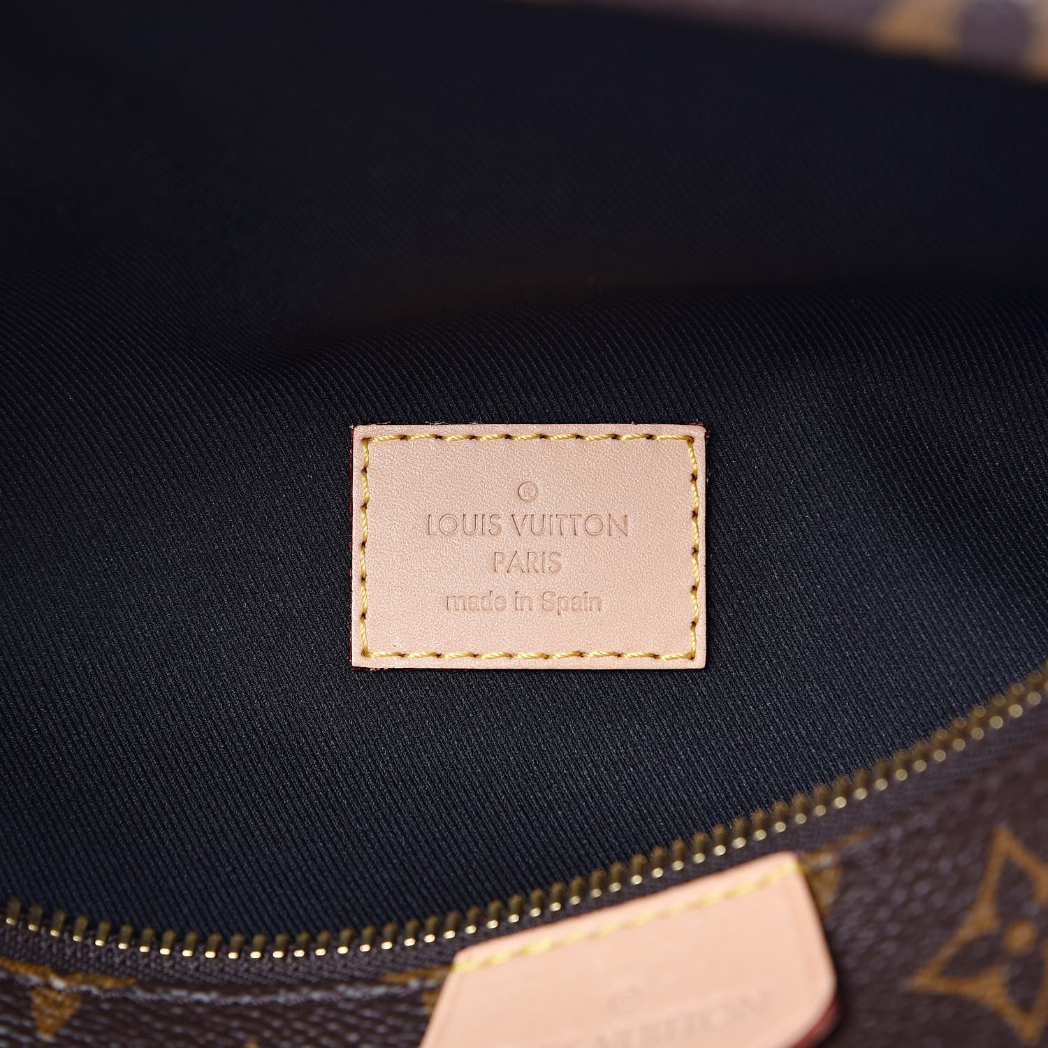 Louis Vuitton Monogram Bumbag 6 of 9