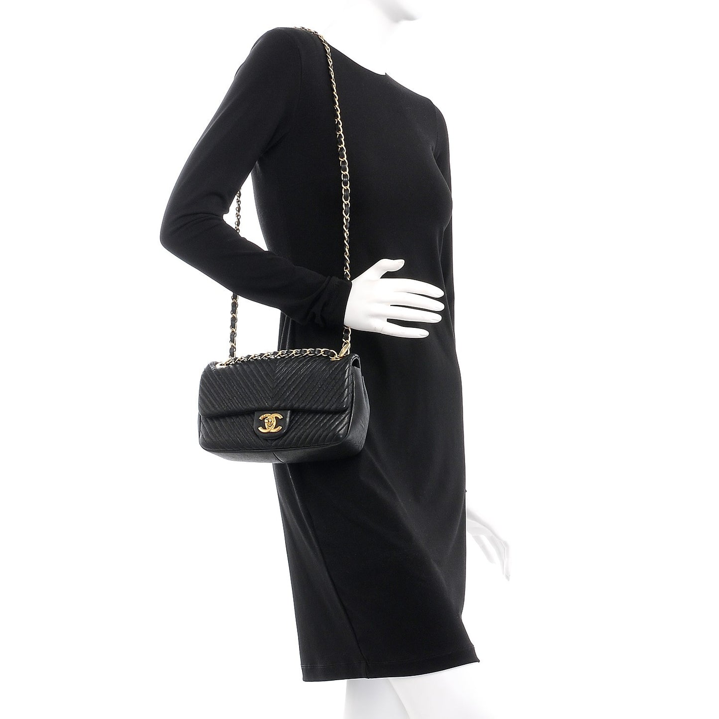 Calfskin Surpique Chevron Small Flap Black