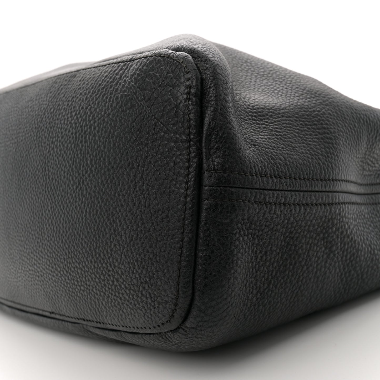 Vitello Daino Hobo Black