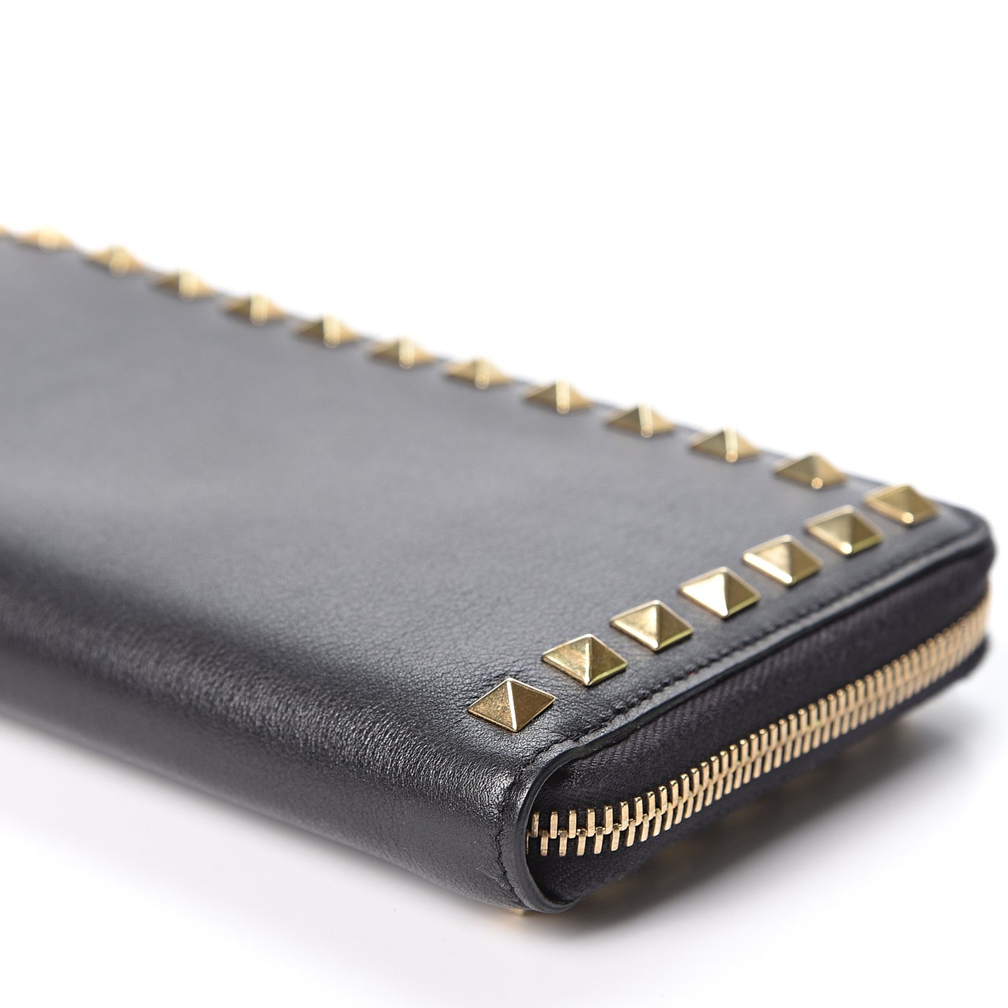 Calfskin Rockstud Zip Around Wallet Black