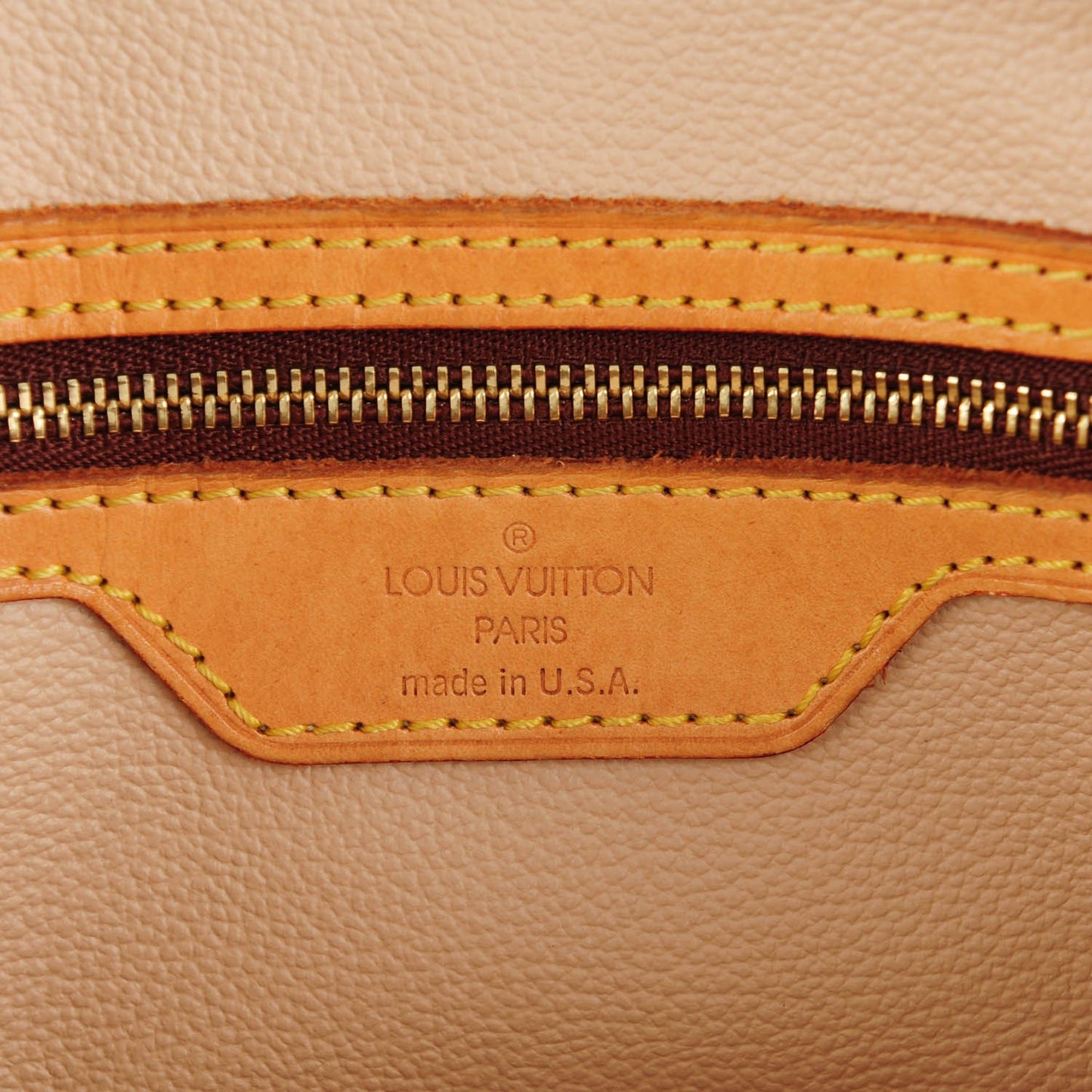 Monogram Petit Bucket 23