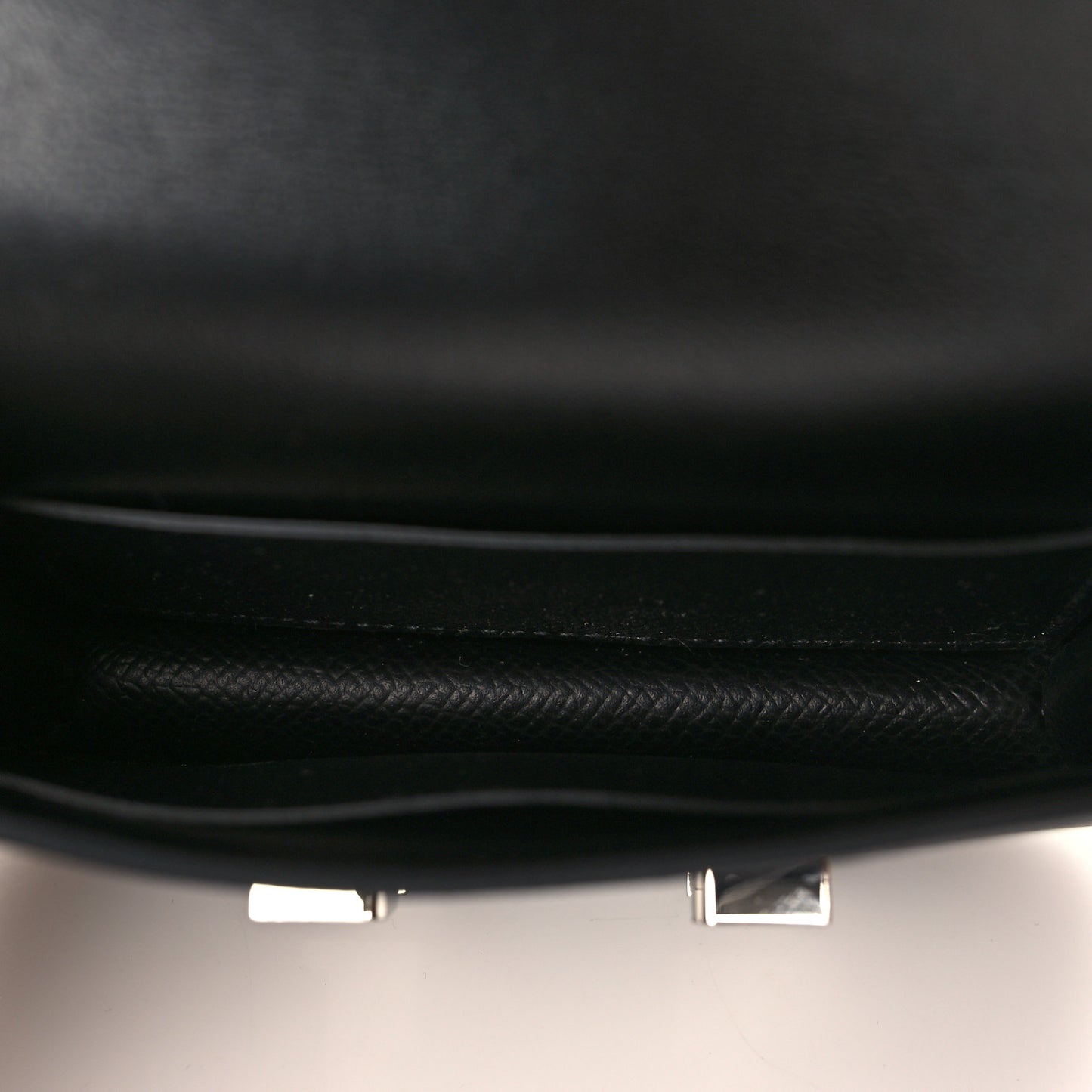 Epsom Constance Slim Wallet Black