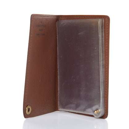 Louis Vuitton Monogram Credit Card Photo Holder 5 of 7