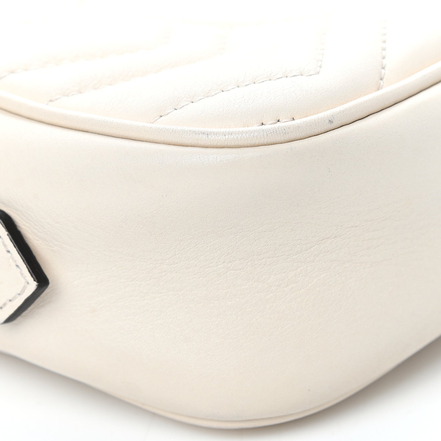 Calfskin Matelasse Mini GG Marmont Chain Shoulder Bag White