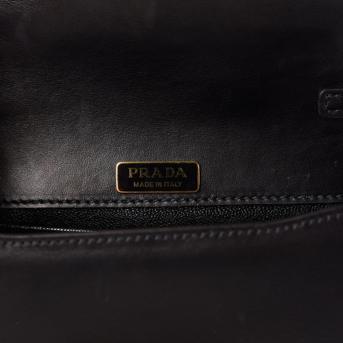 City Calf Saffiano Cahier Bag Black