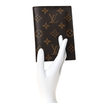 Louis Vuitton Monogram Passport Cover 2 of 7
