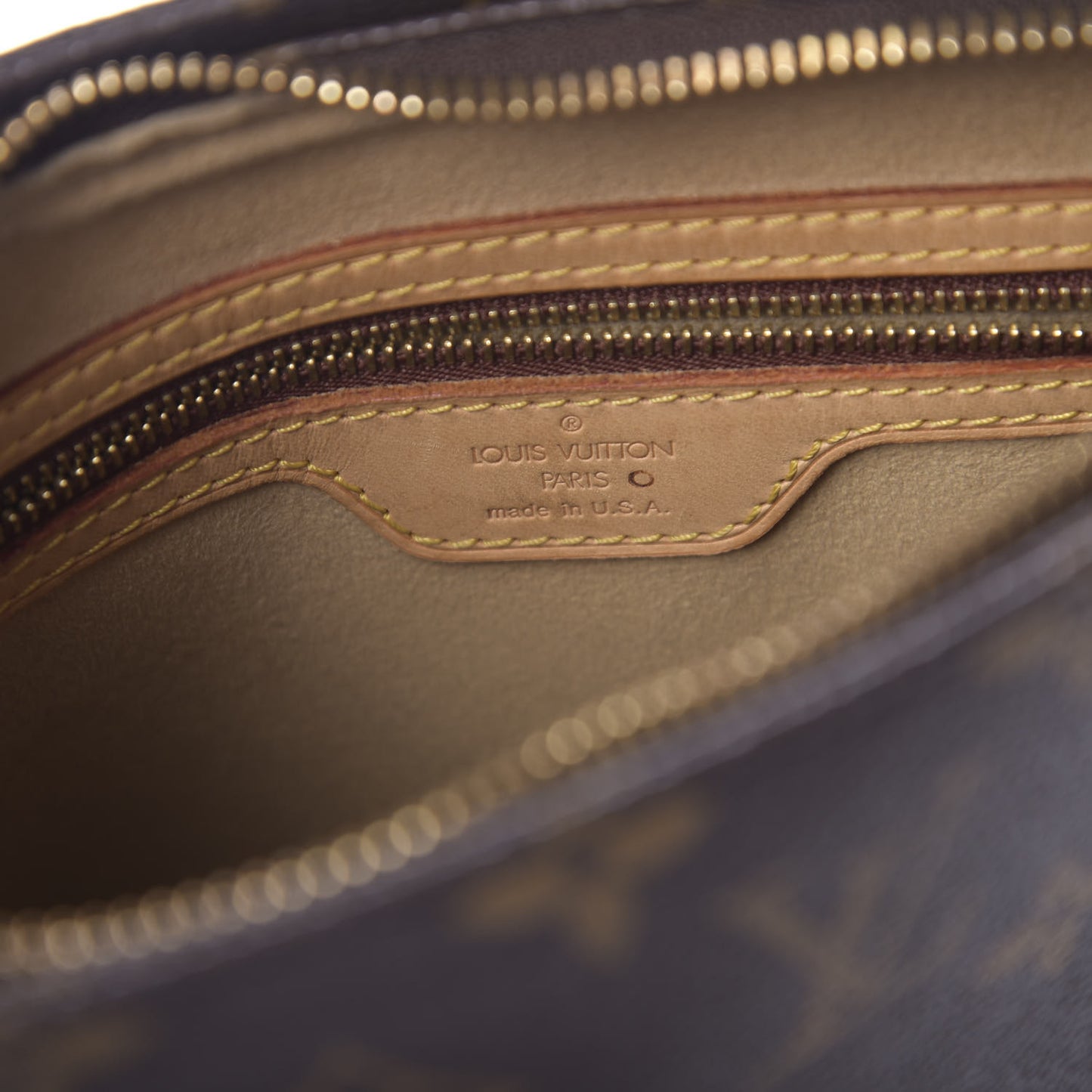 Monogram Looping MM