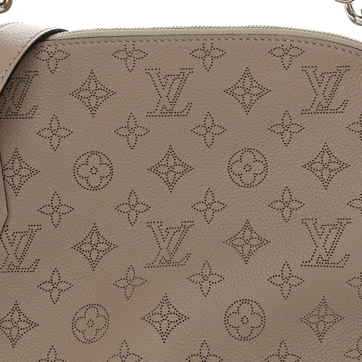 LOUIS VUITTON Mahina Babylone Chain BB Galet
