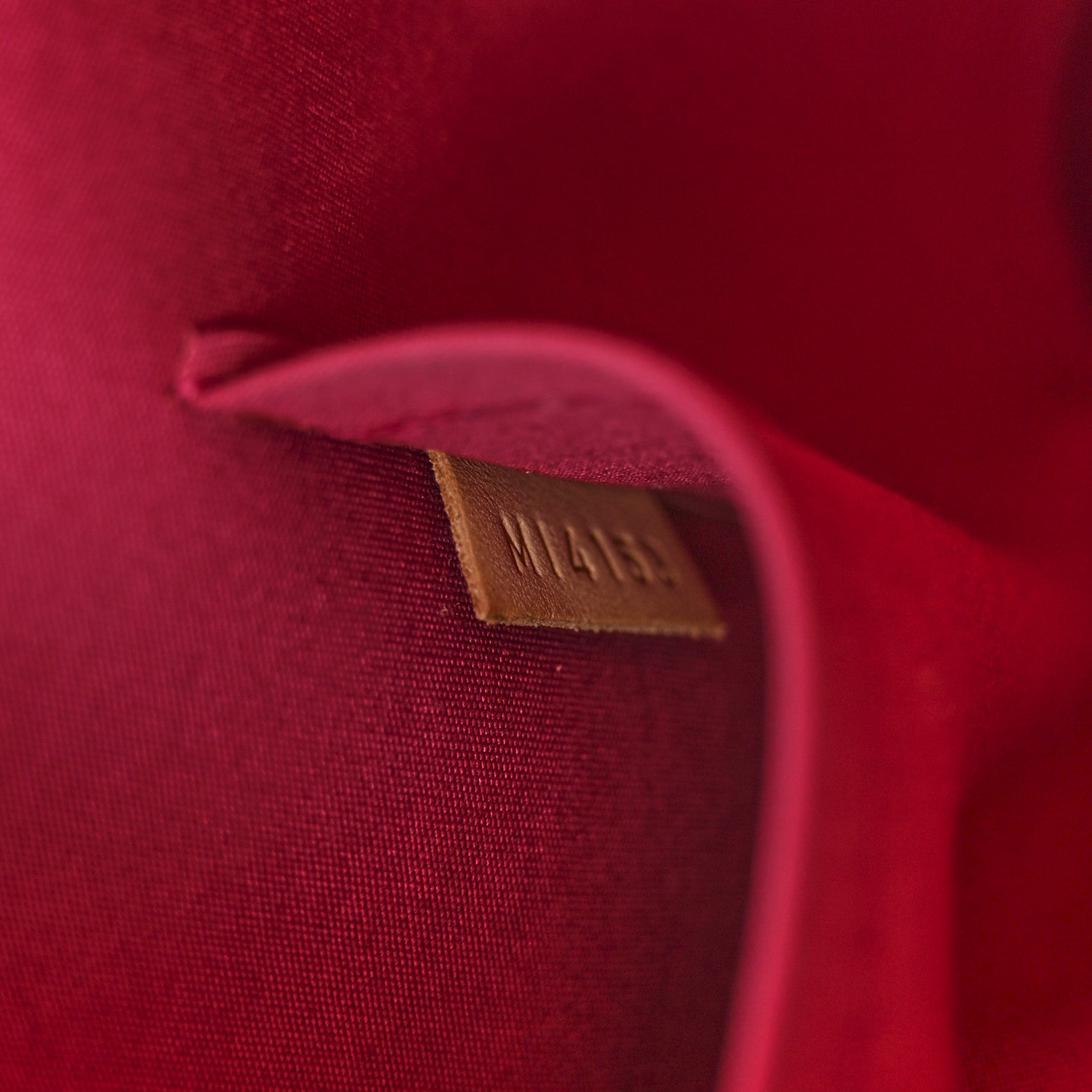 Louis Vuitton Vernis Alma PM Rose Indien 7 of 13