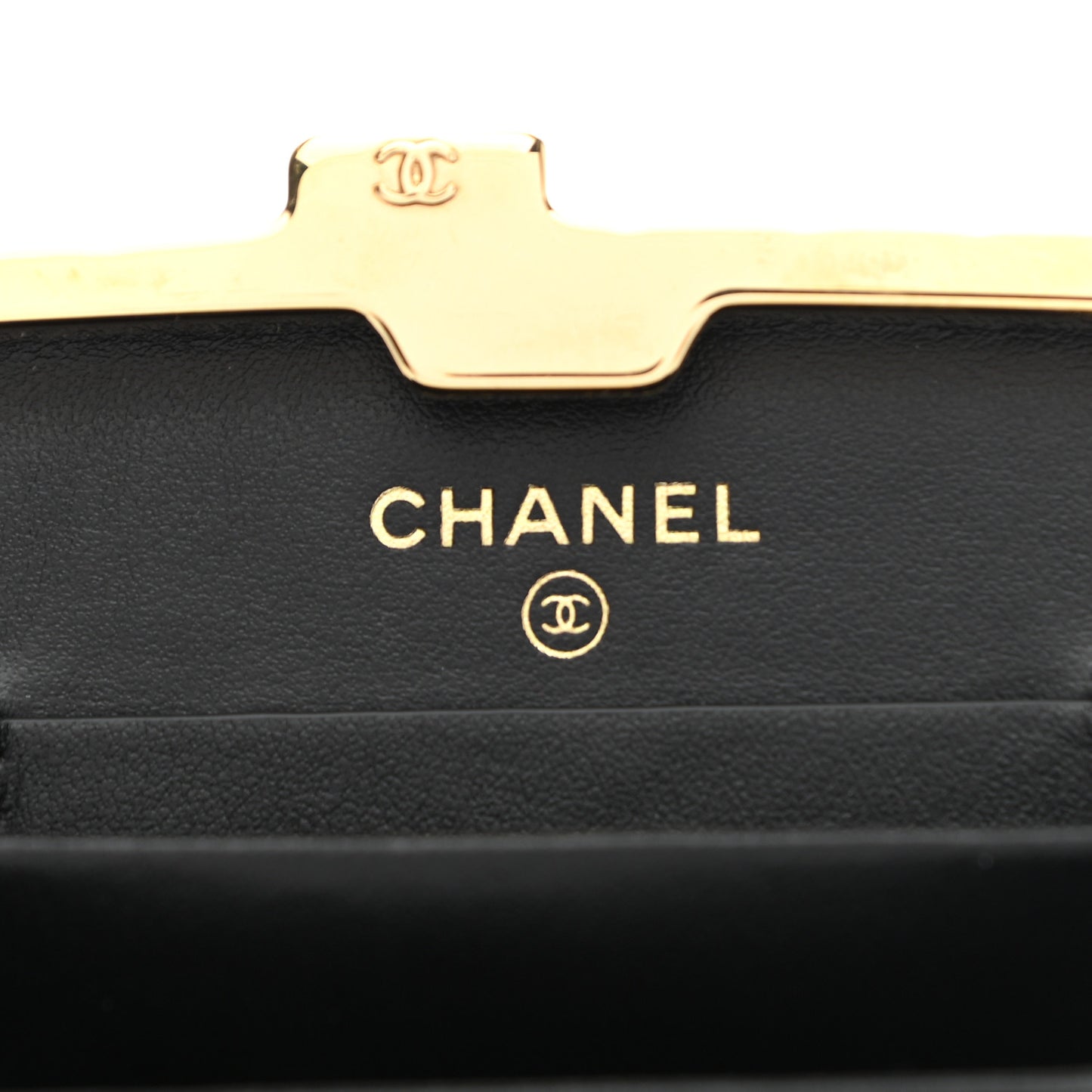 Glazed Goatskin Quilted Small Box With Chain Black