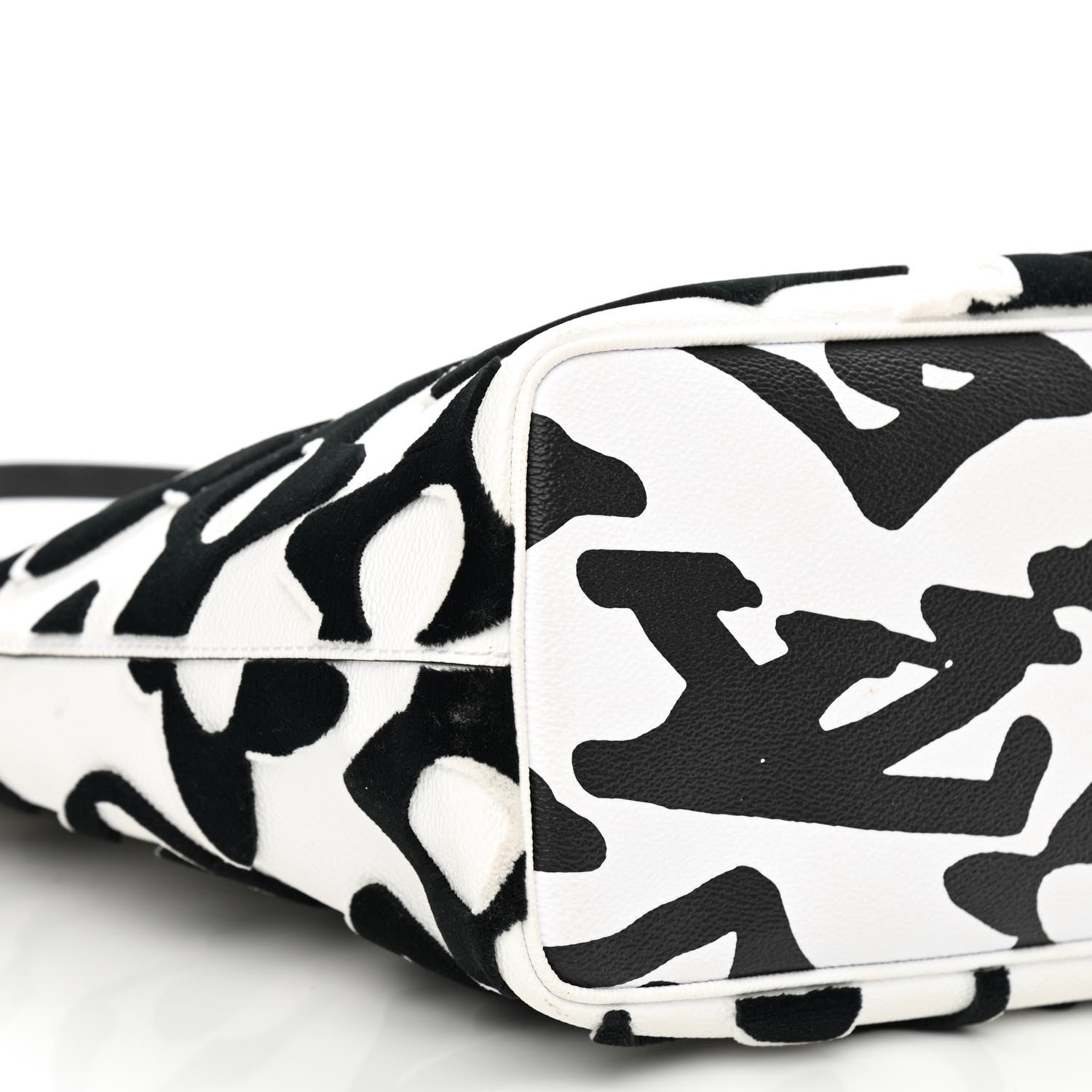 Louis Vuitton X UF Tufted Monogram Tufted Cabas White Black 9 of 10