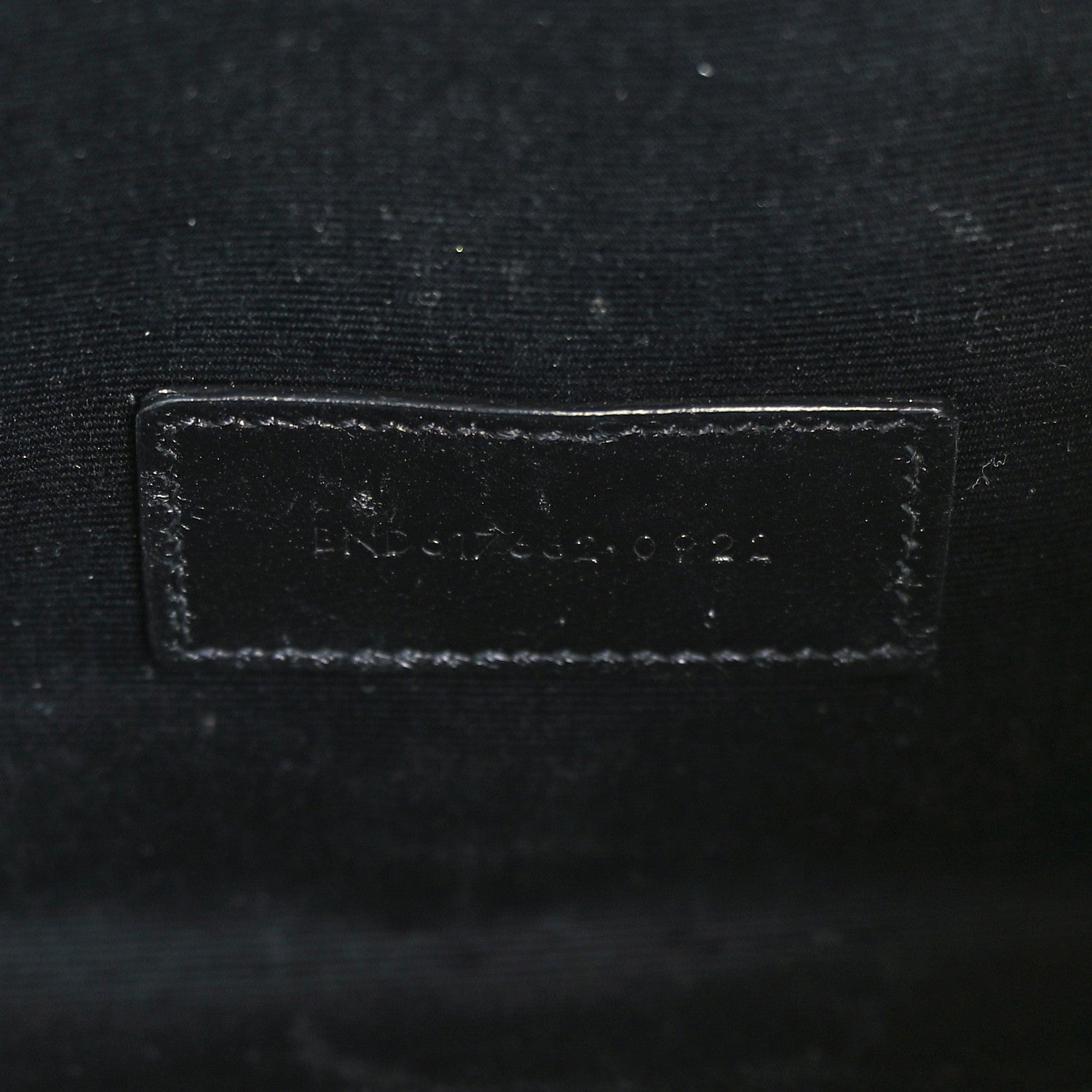 Saint Laurent Grain De Poudre Matelasse Chevron Monogram Envelope Clutch Rouge Legion 7 of 9