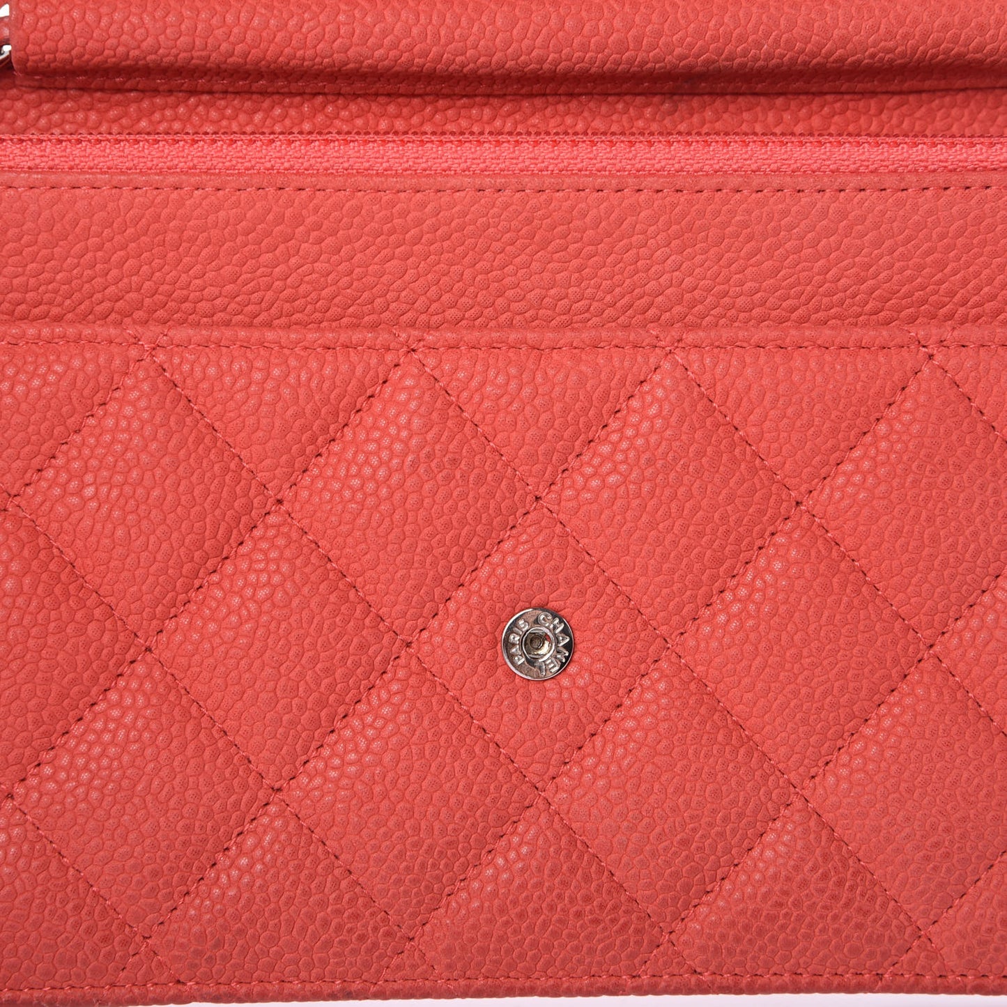 Iridescent Caviar Quilted Wallet on Chain WOC Pink